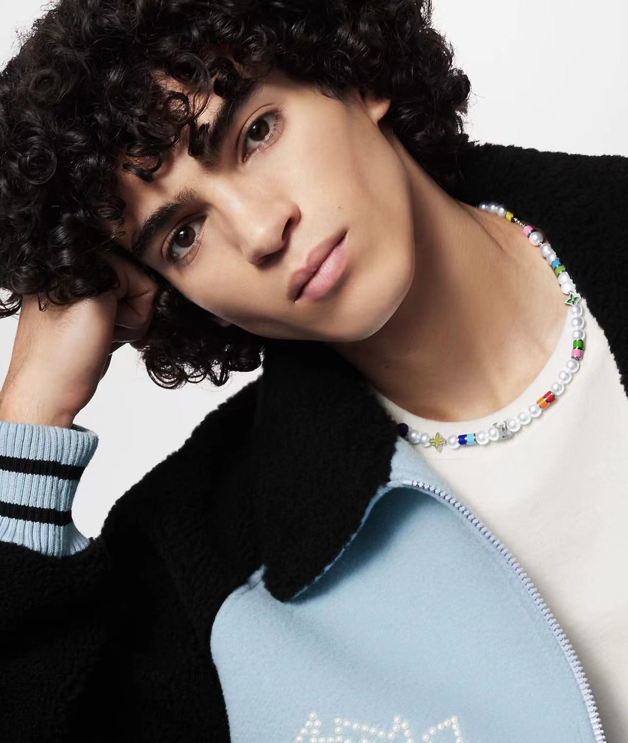 LV necklace-8