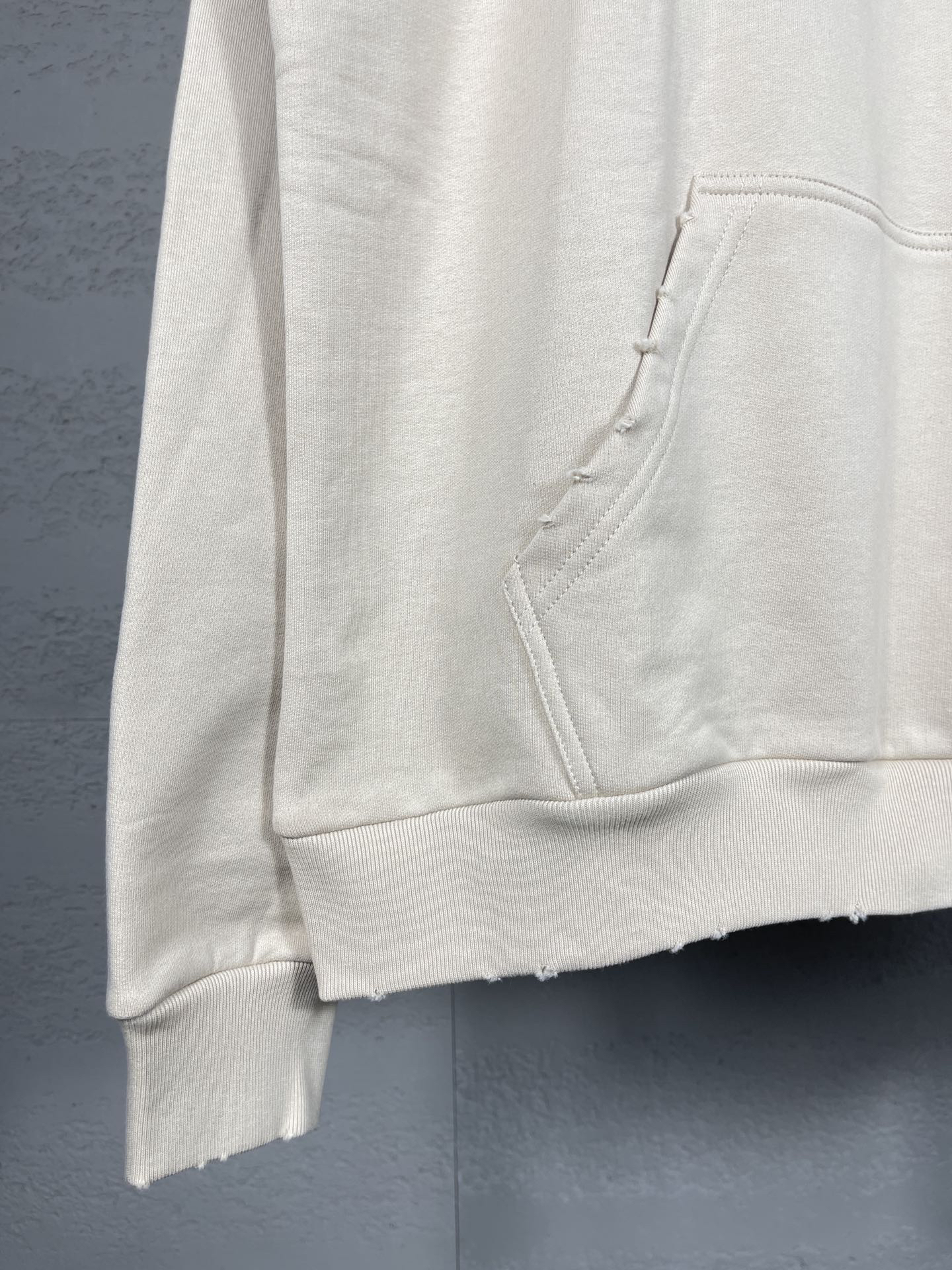 Balenciaga clothing-214