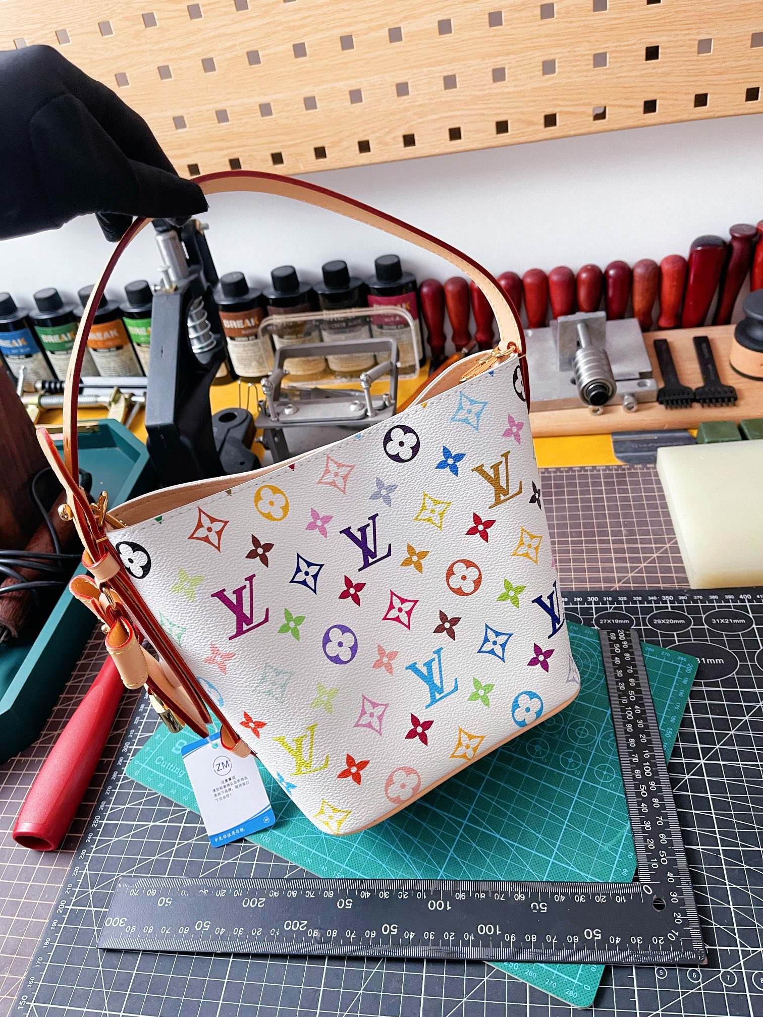 Louis Vuitton Hot New Product-21