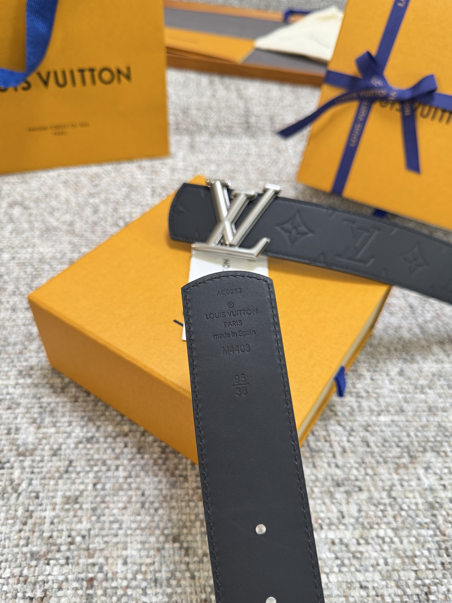 Lv belt-26