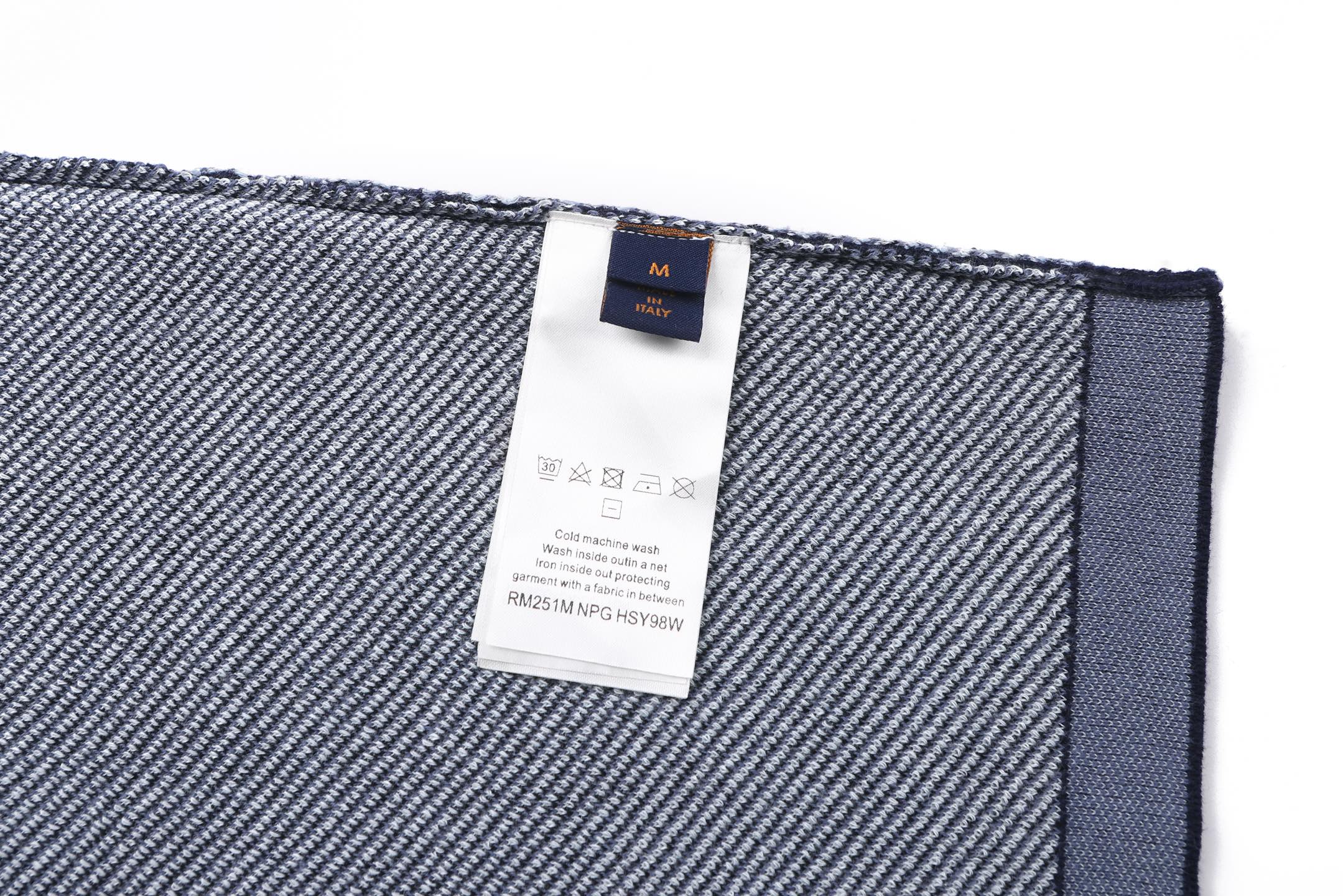 LV Clothing-221