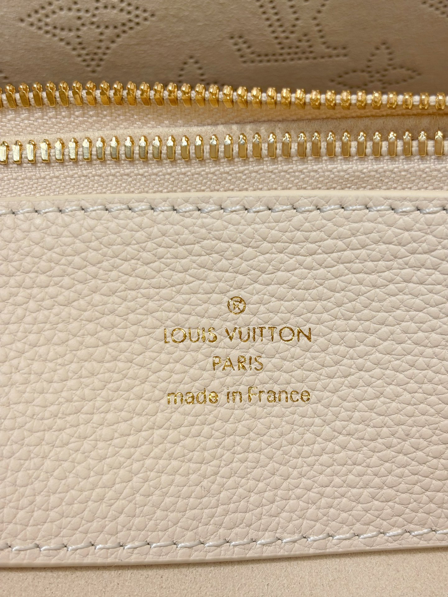 Louis Vuitton Hot New Product-180