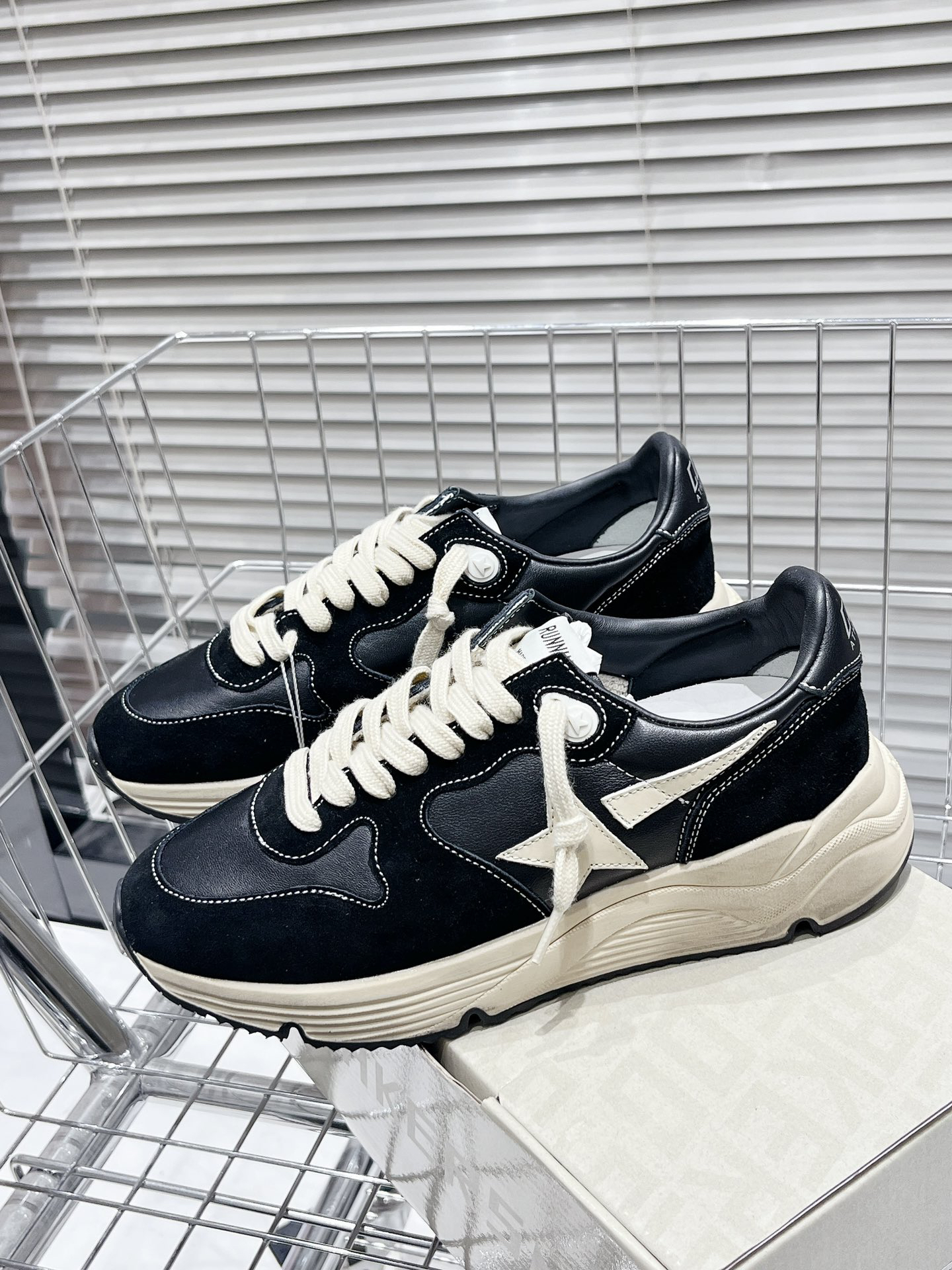 Golden Goose Sneakers-7