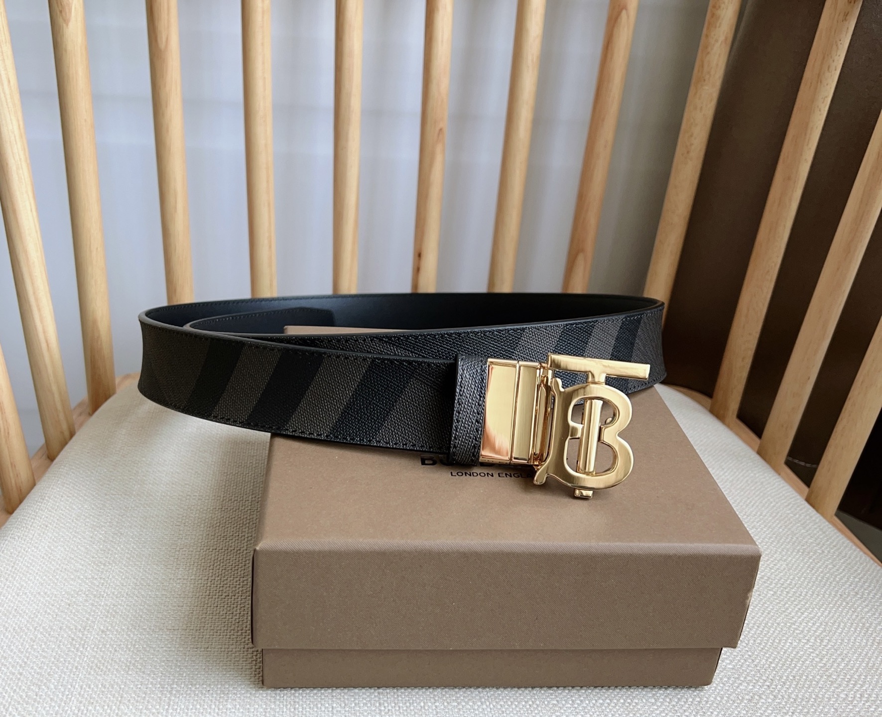 Burberry belt-59