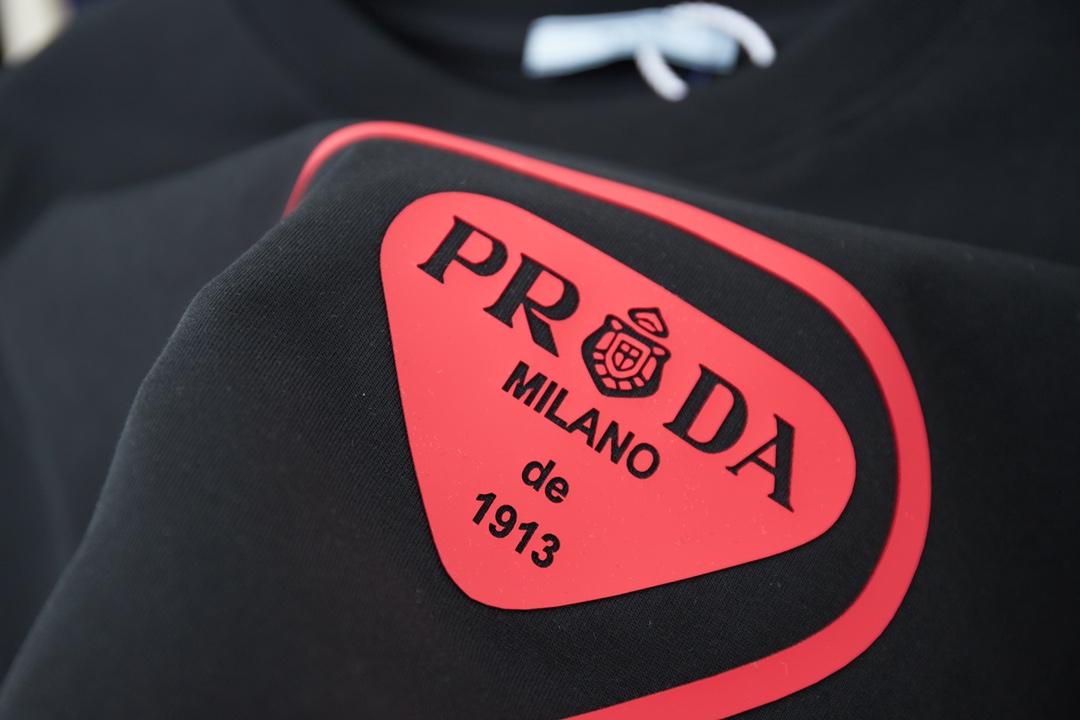Prada clothing-235