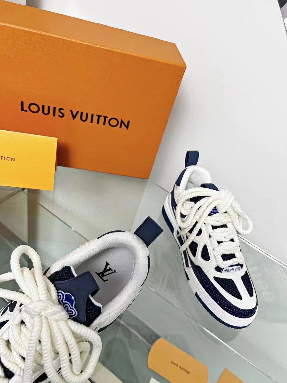 Lv Sneakers-34