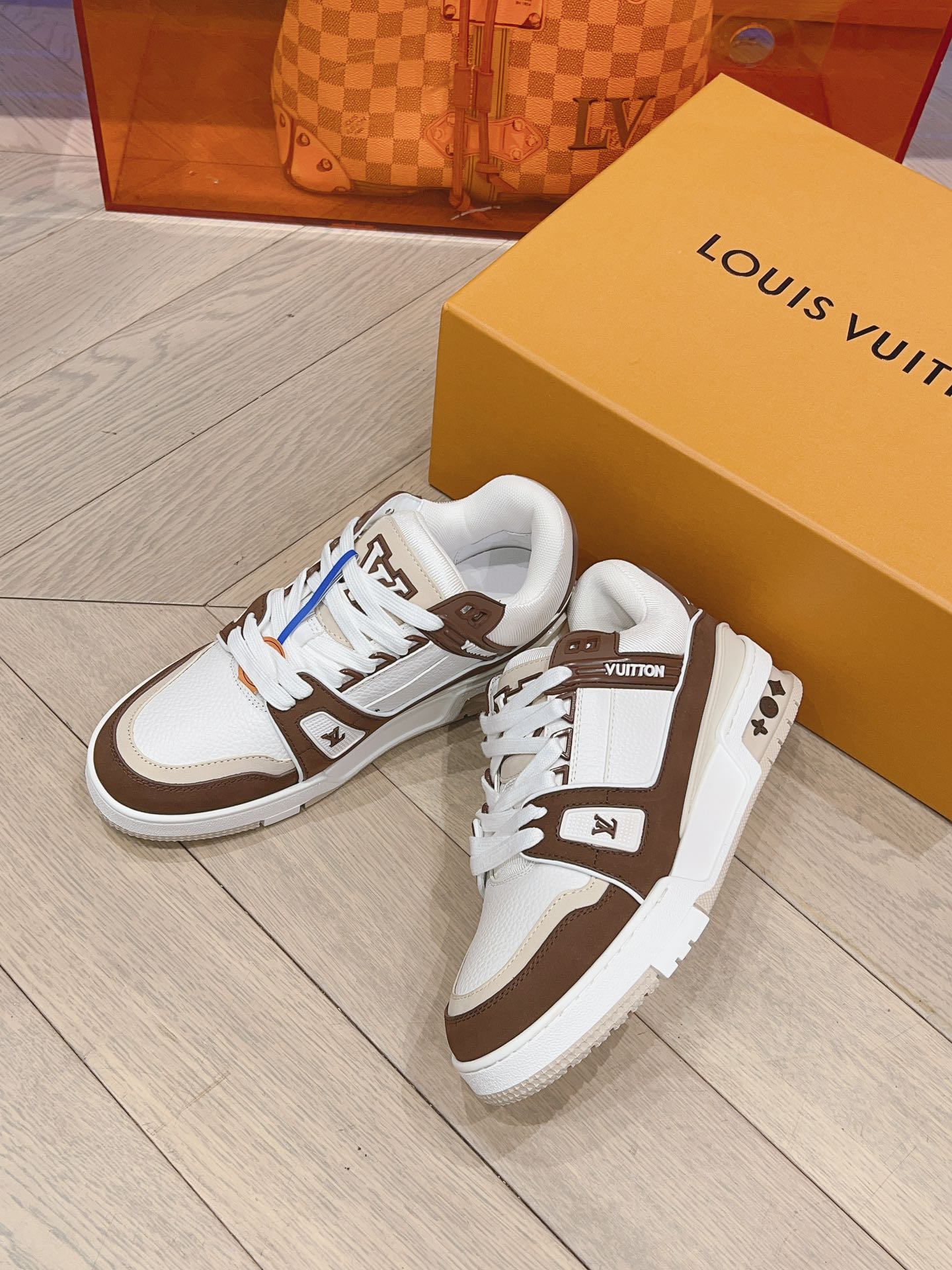 Lv Sneakers-10