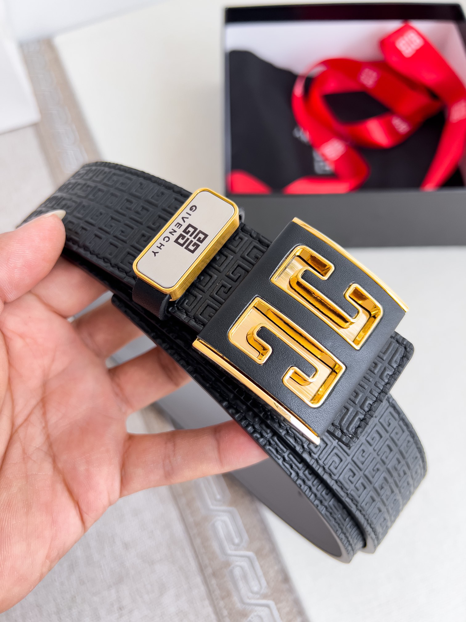 Givenchy belt-104