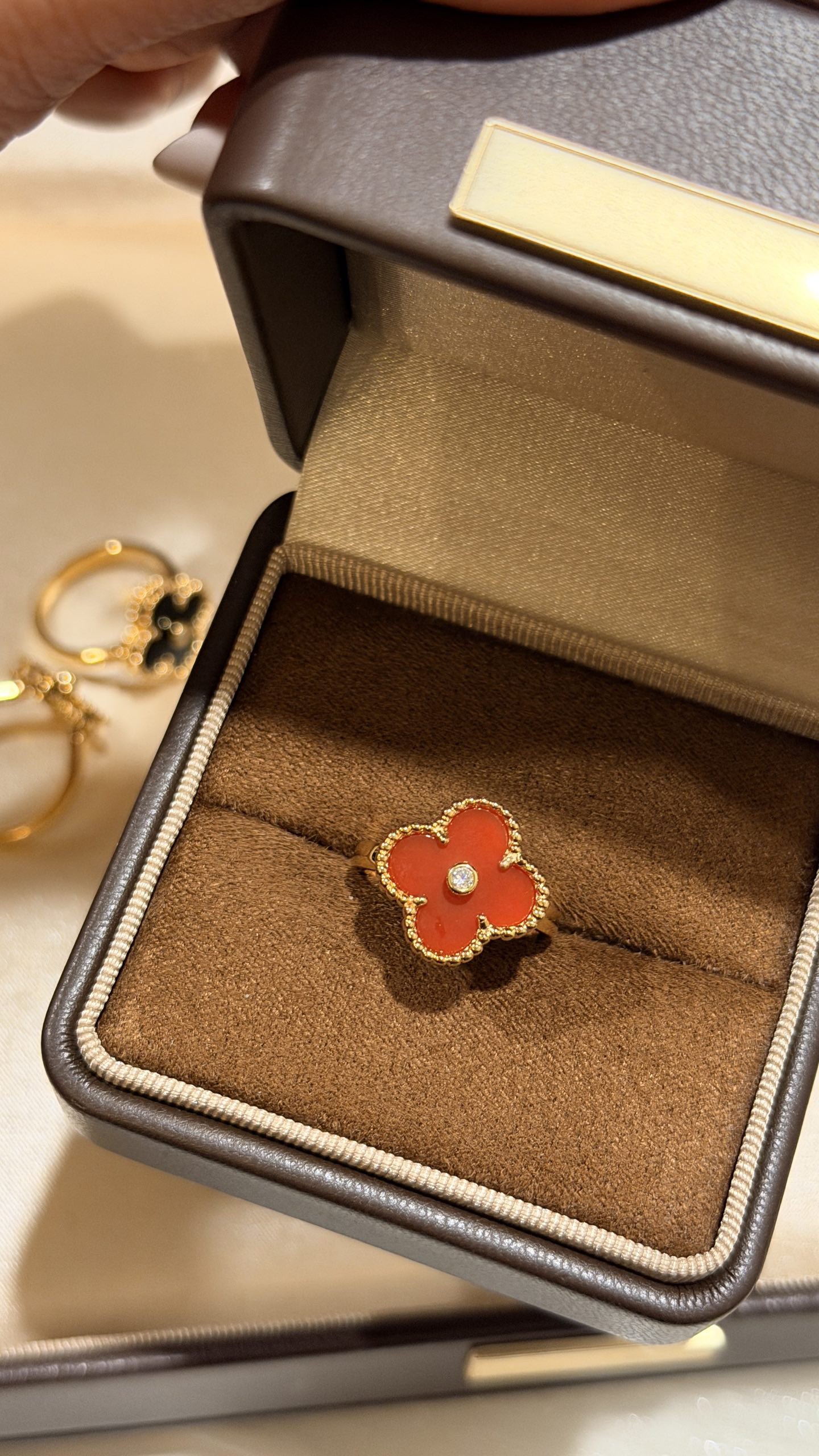 Van Cleef & Arpels ring-33