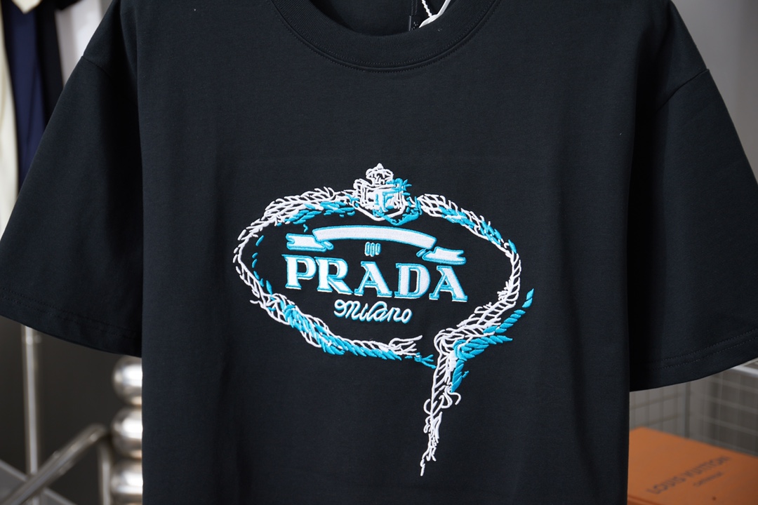 Prada clothing-241