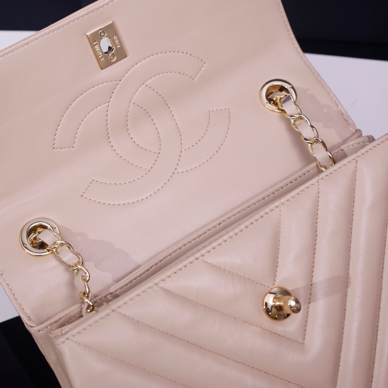 Chanel Hot New Product-60