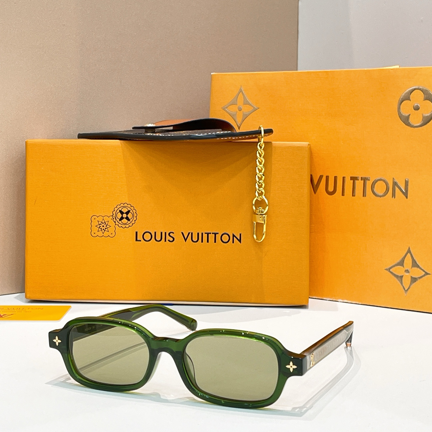LV glasses-15