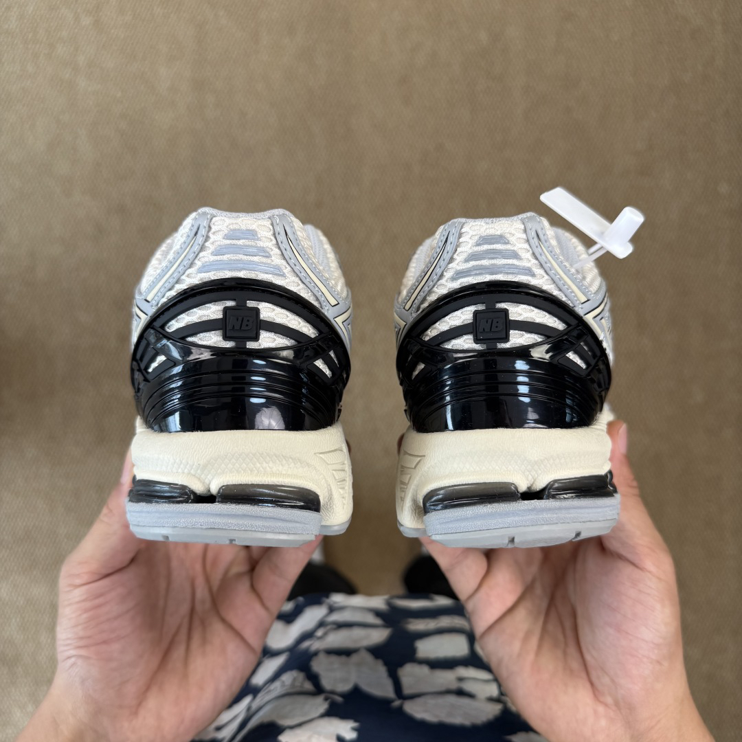 New Balance Sneakers-266