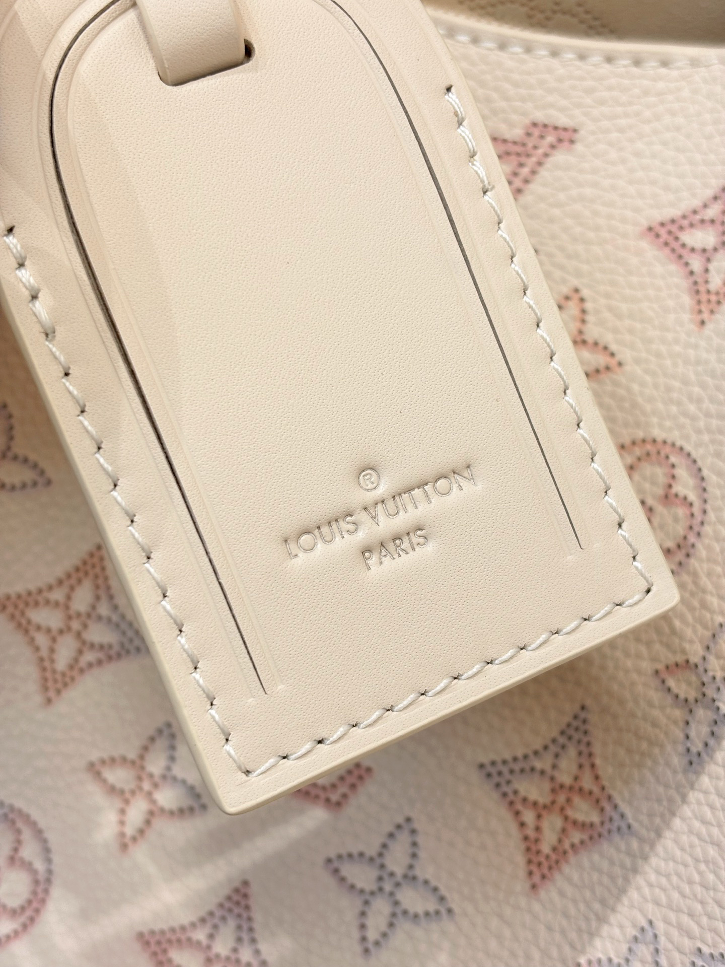 Louis Vuitton Hot New Product-179