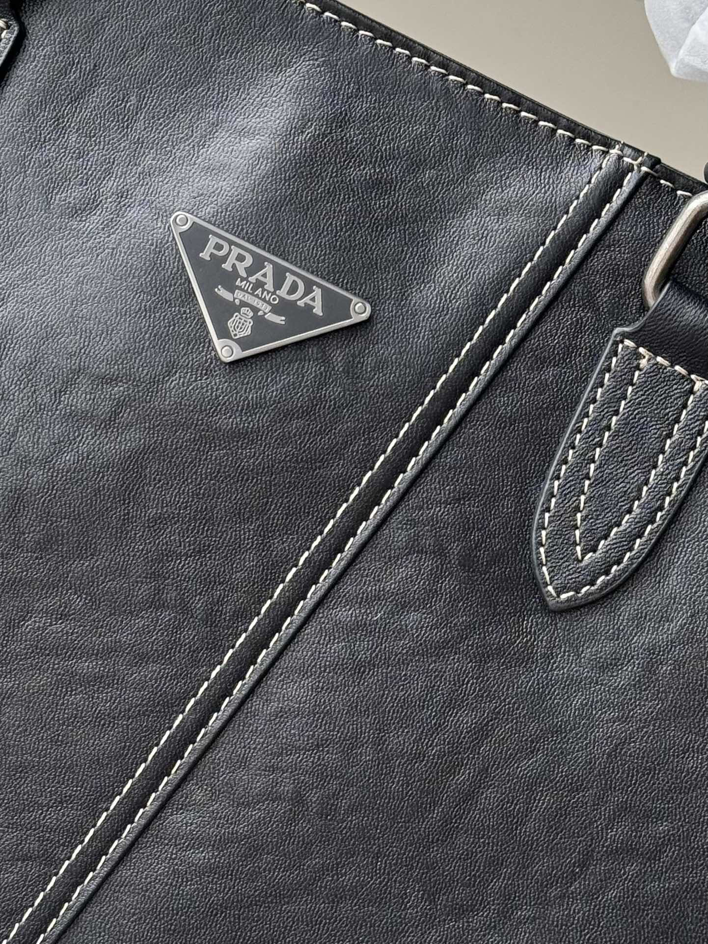 Prada Hot New Product-307