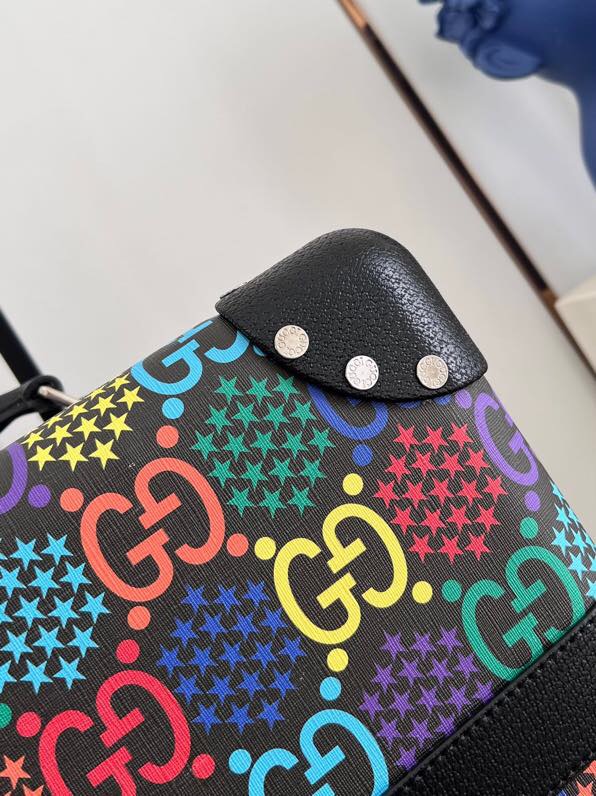 Gucci luggage-8