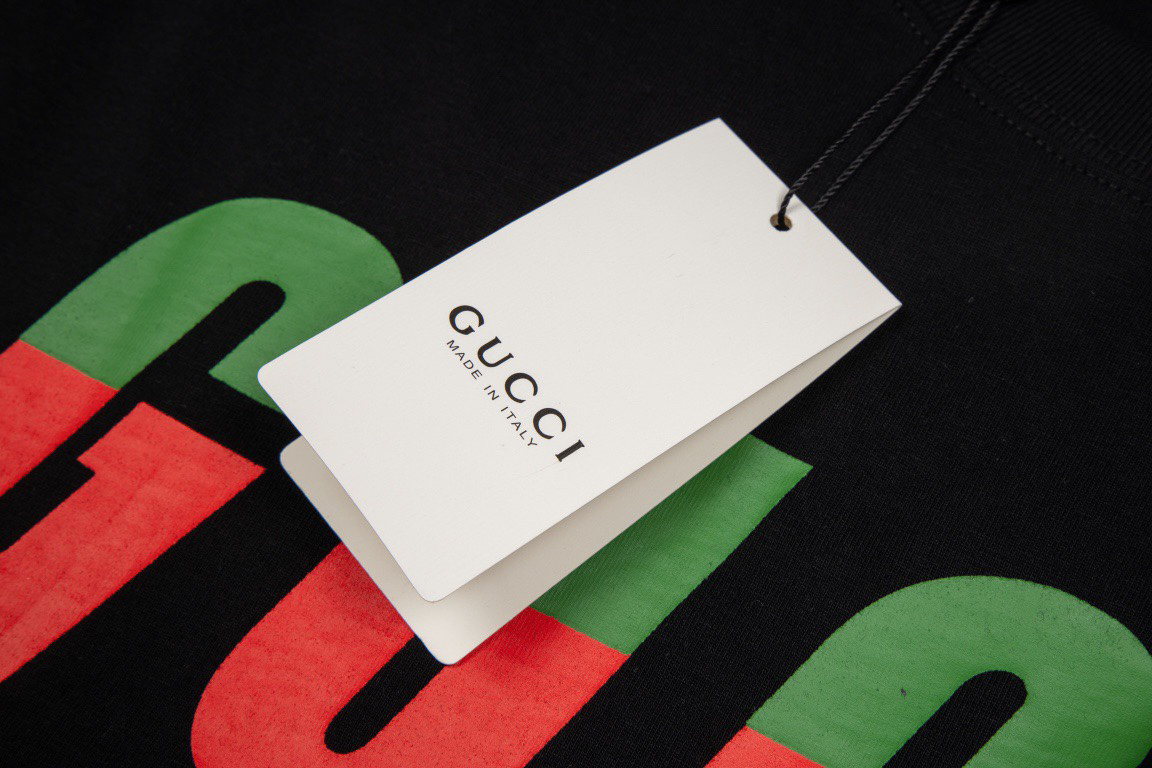 Gucci clothing-97