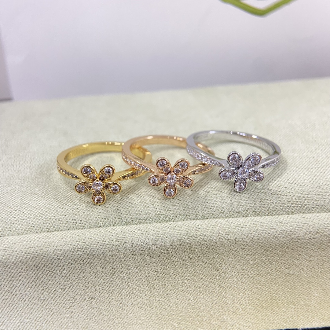 Van Cleef & Arpels ring-22