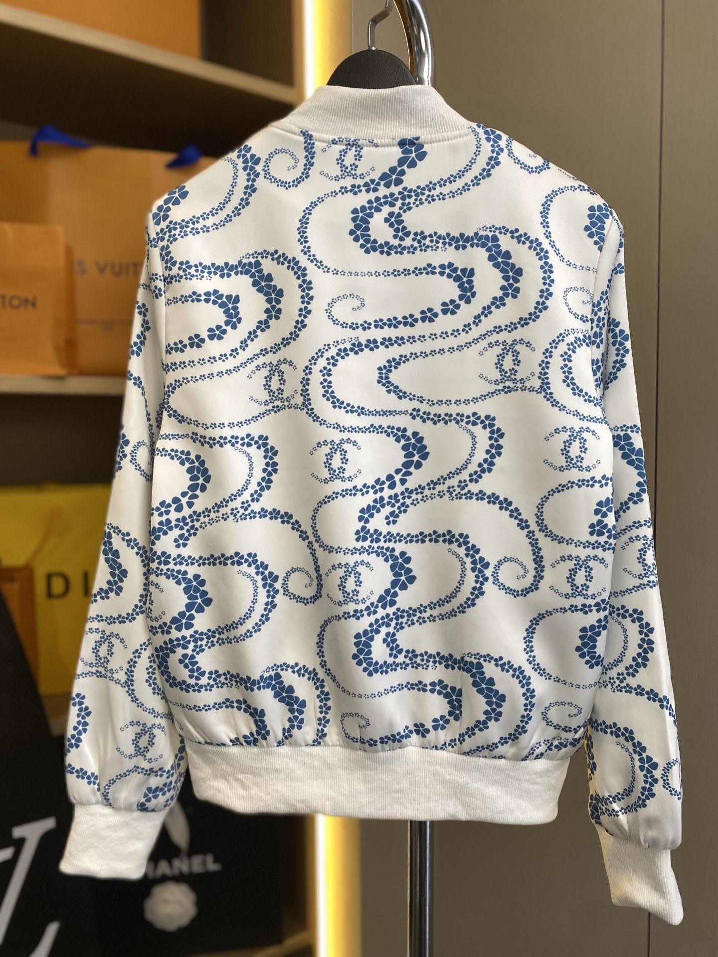 Chanel Clothing-189