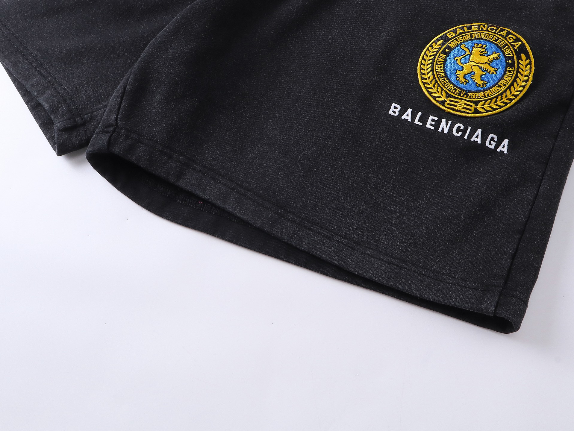 Balenciaga clothing-268