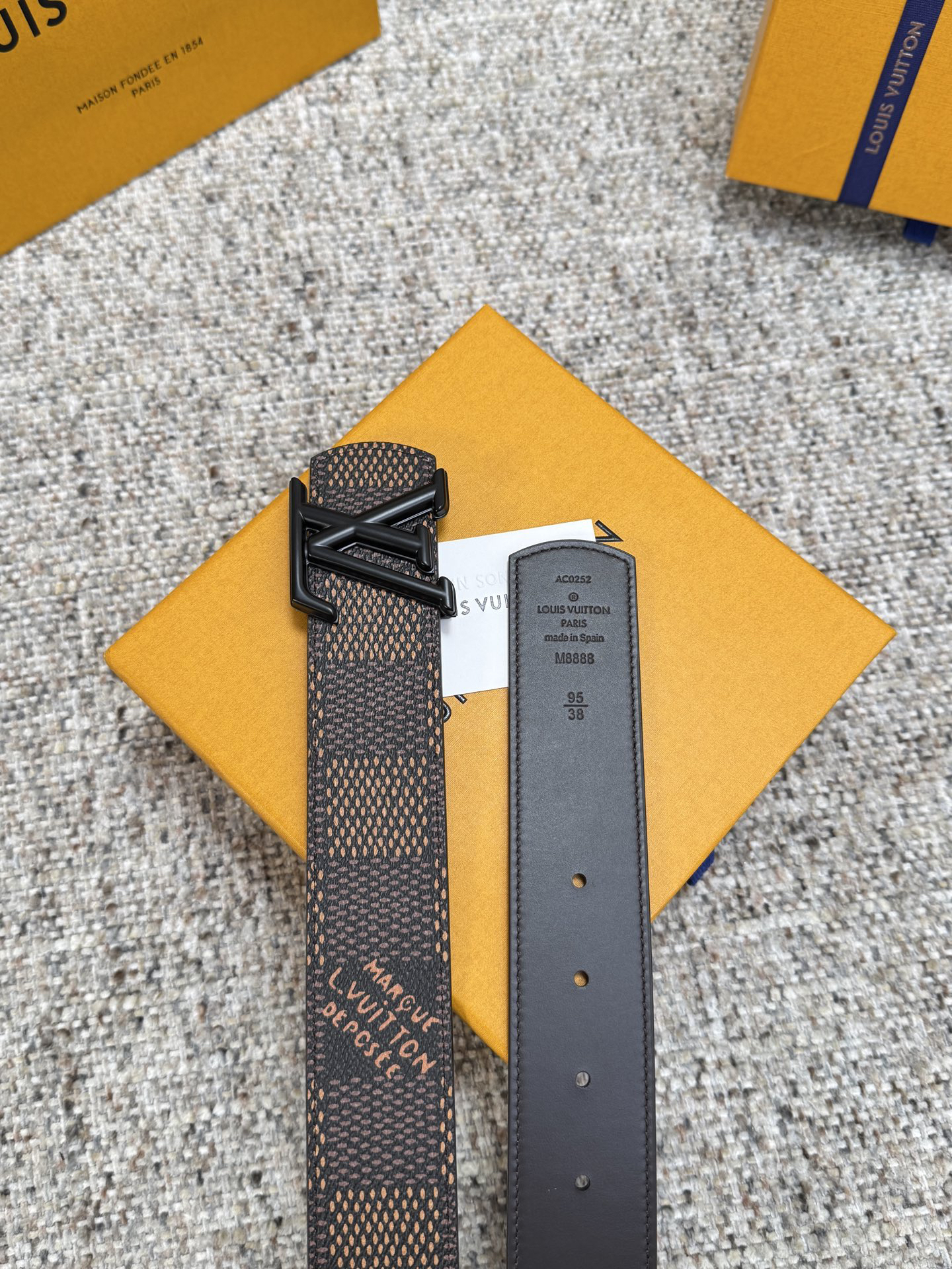 Lv belt-40