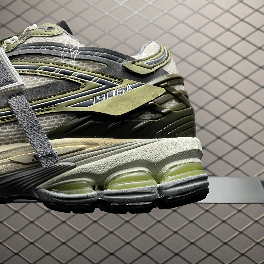 New Balance Sneakers-89