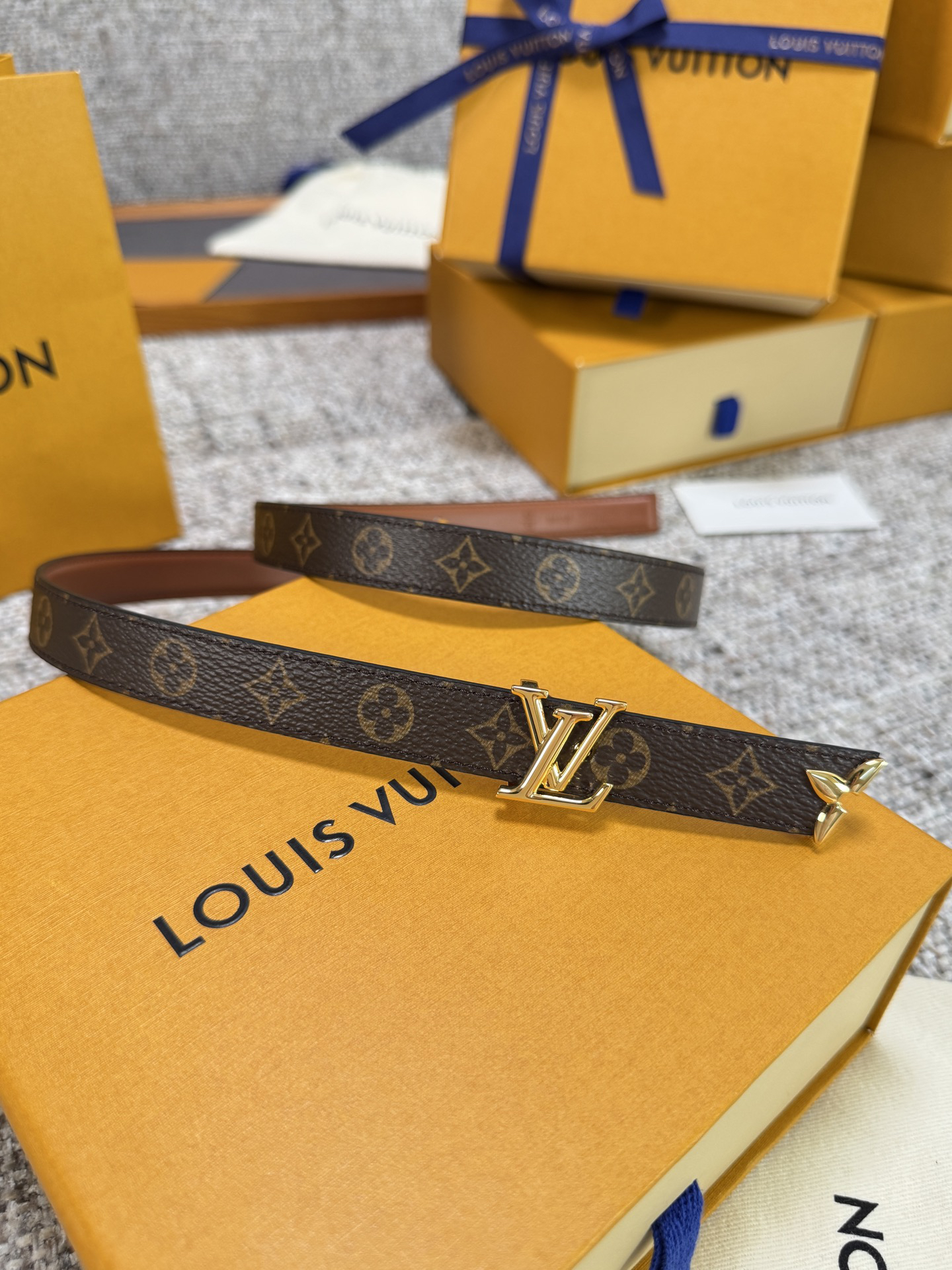 Lv belt-74