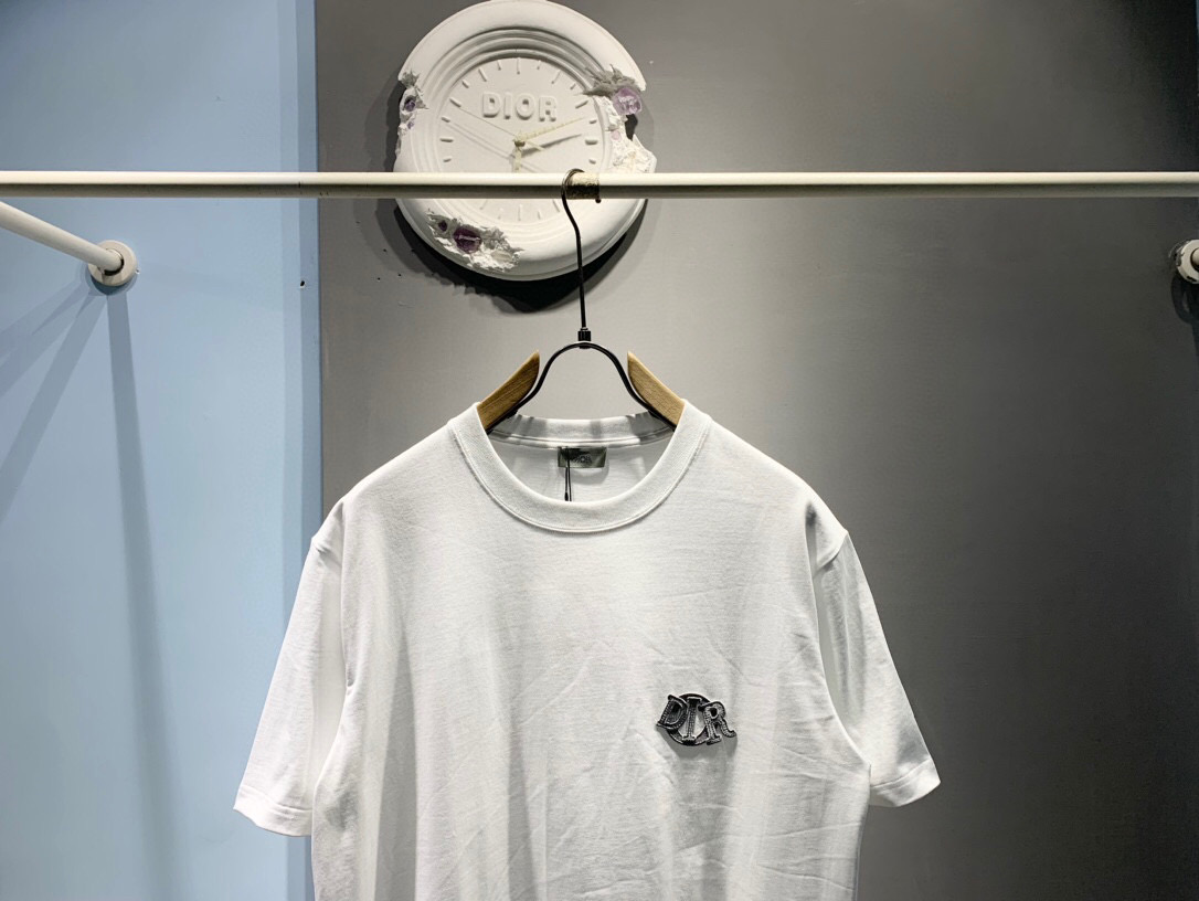 Dior clothing-24