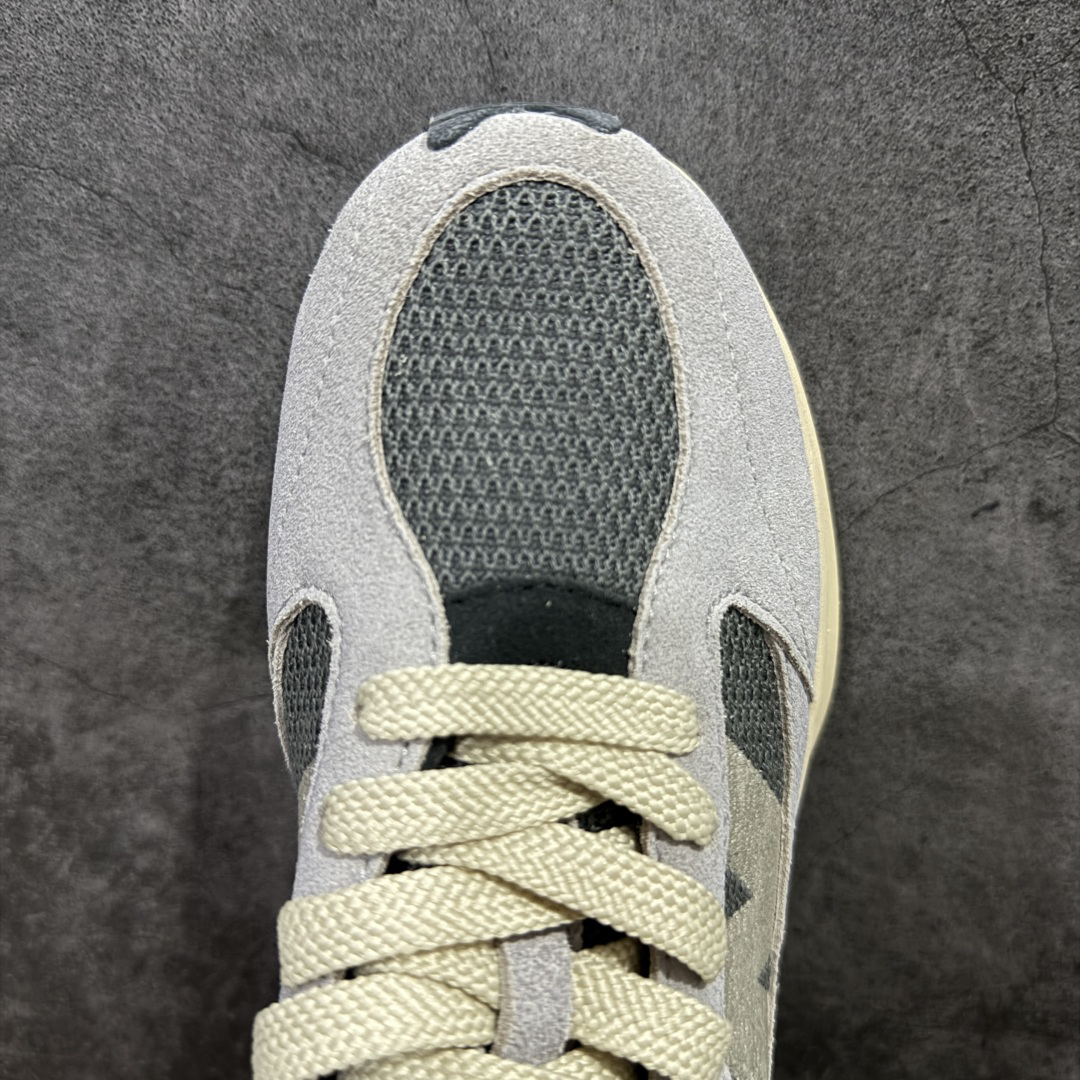 New Balance Sneakers-45