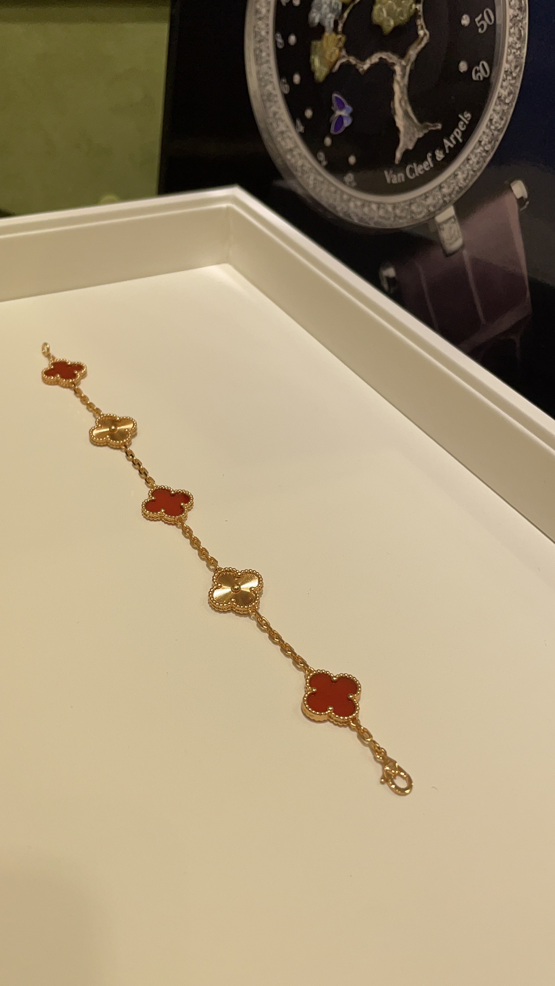Van Cleef & Arpels Bracelet-101