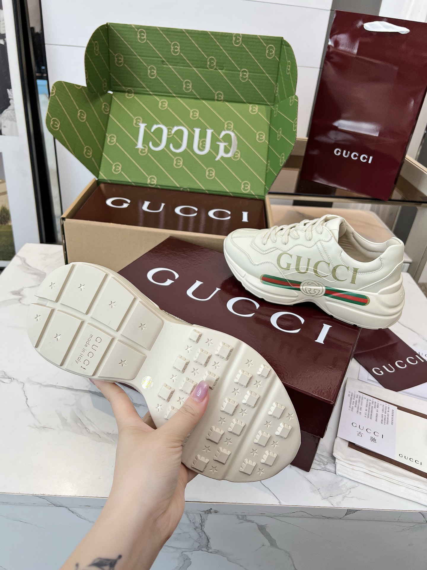 Gucci Sneakers-96