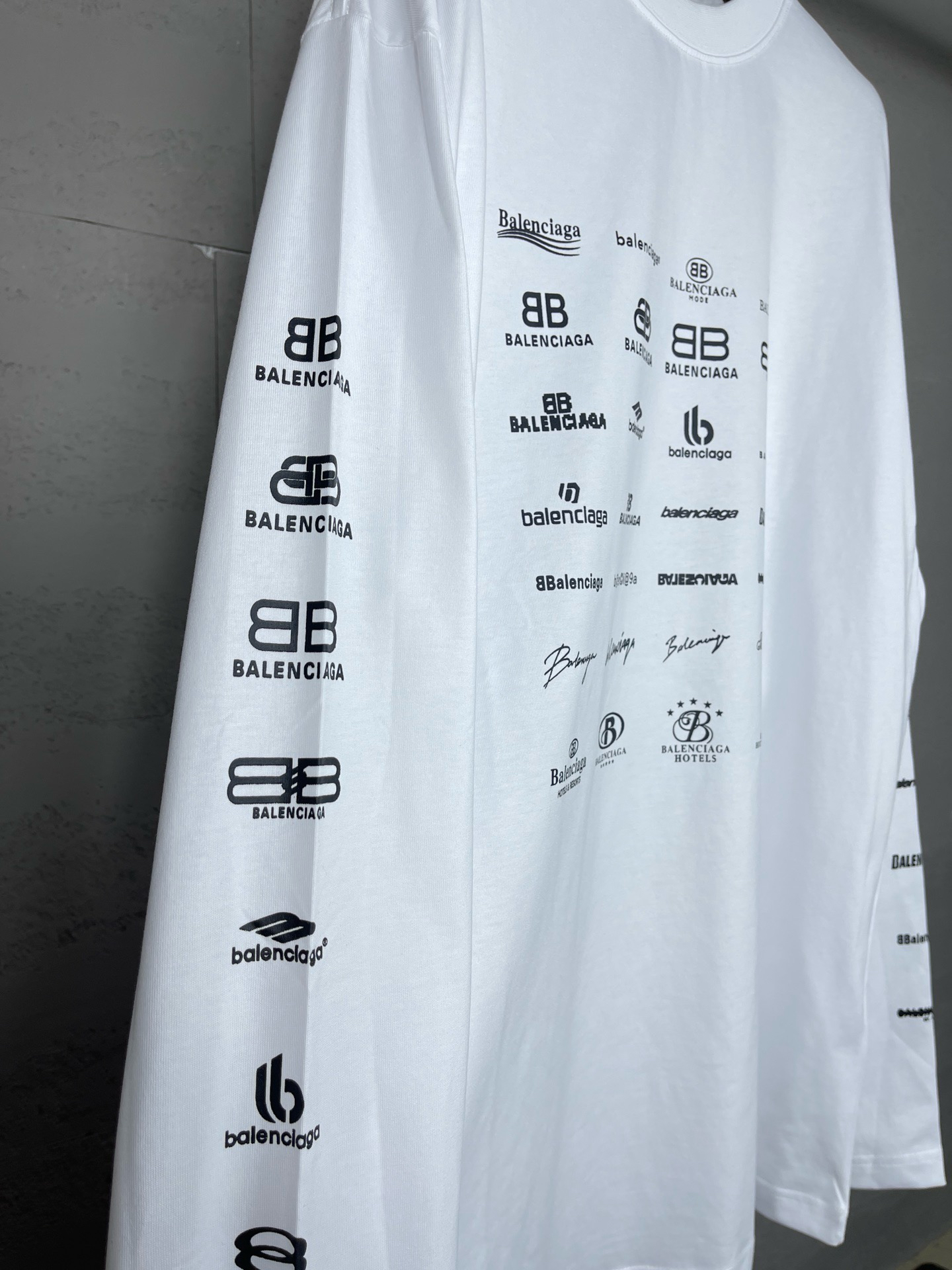 Balenciaga clothing-118
