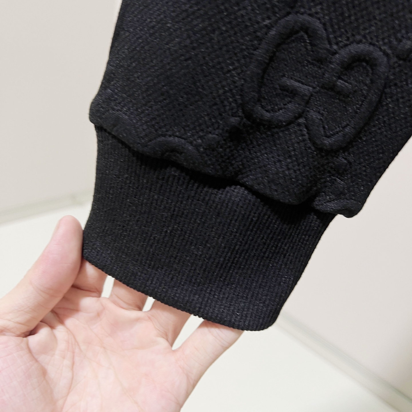 Gucci Clothing-327