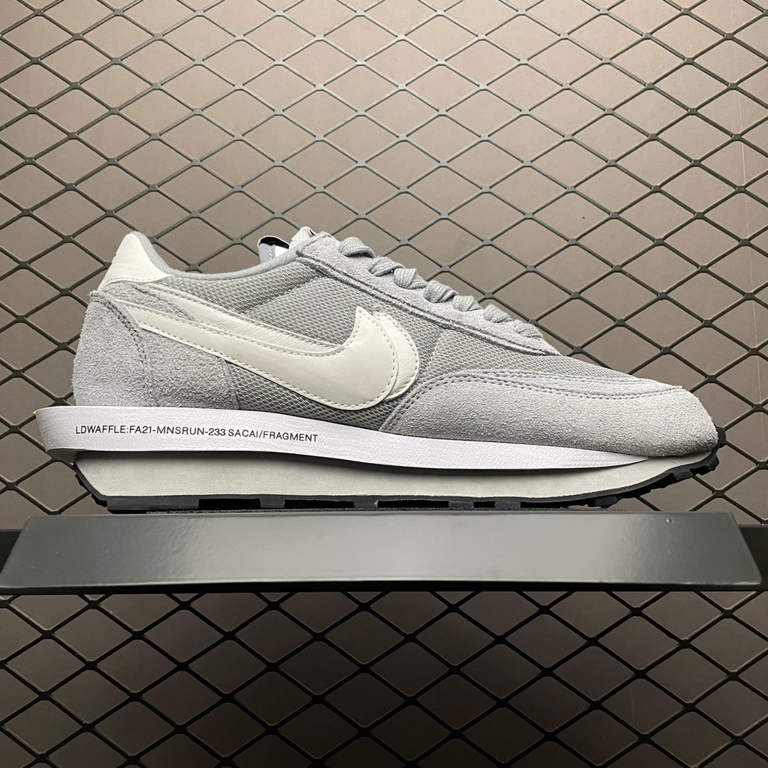 Nike Sneakers-213