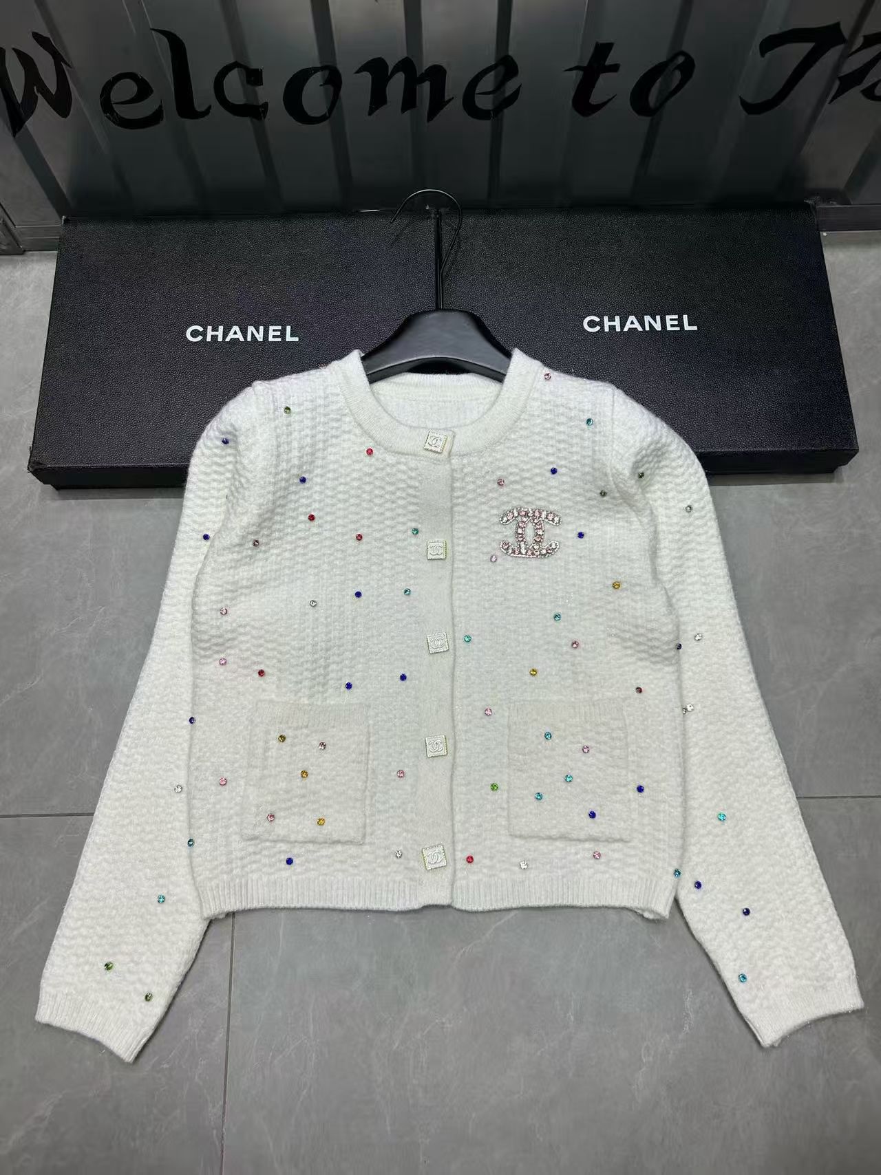 Chanel clothing-116
