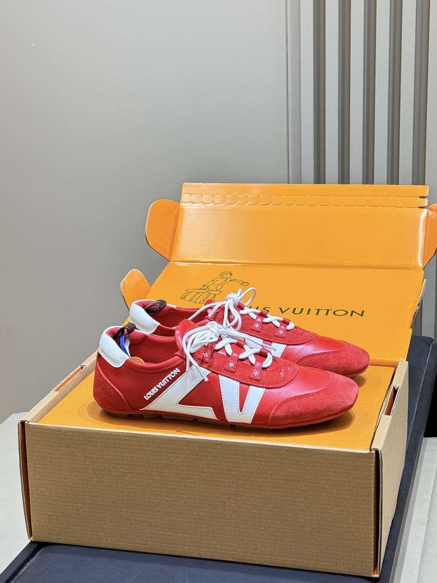Lv Sneakers-234
