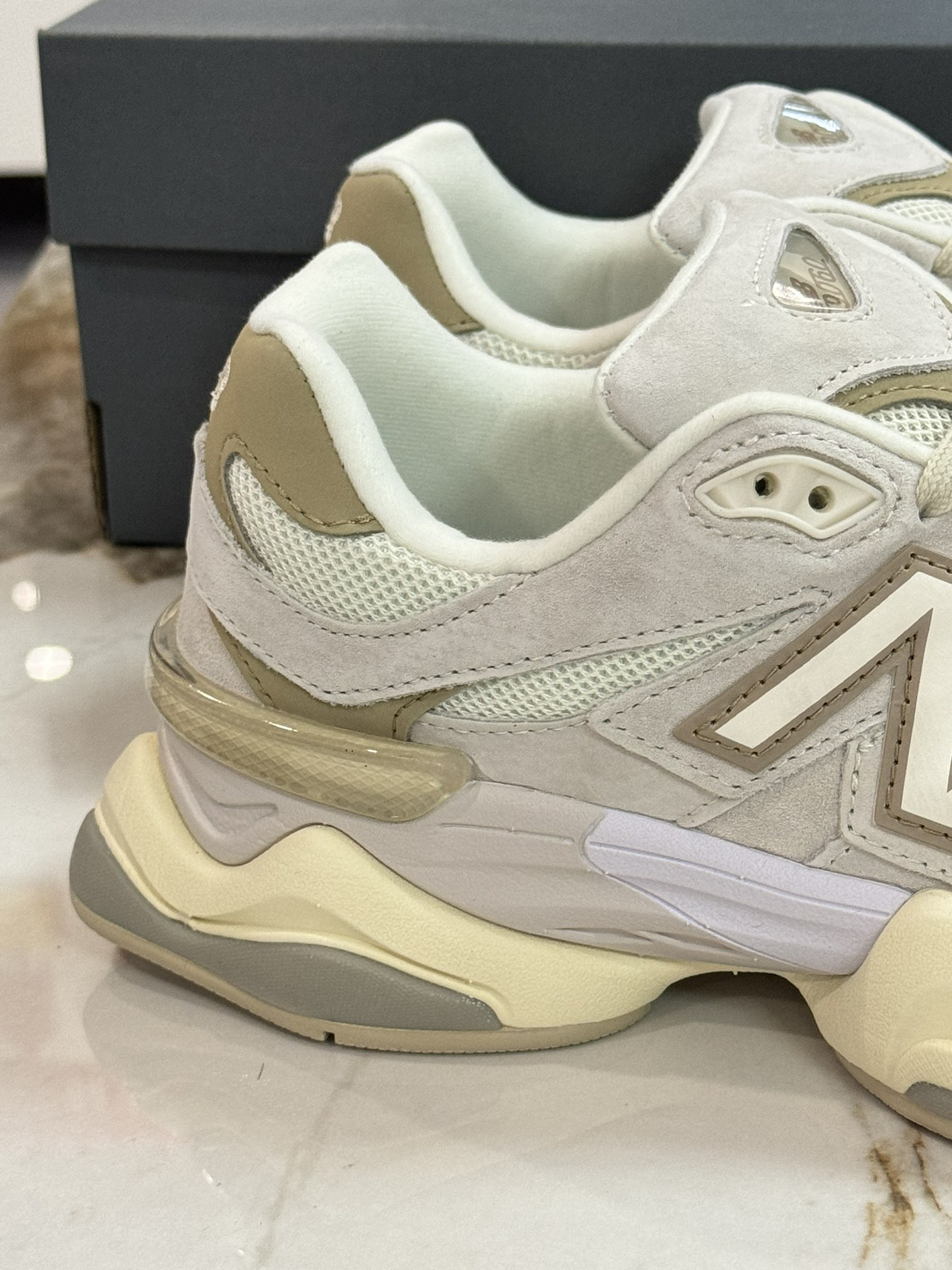 New Balance Sneakers-145