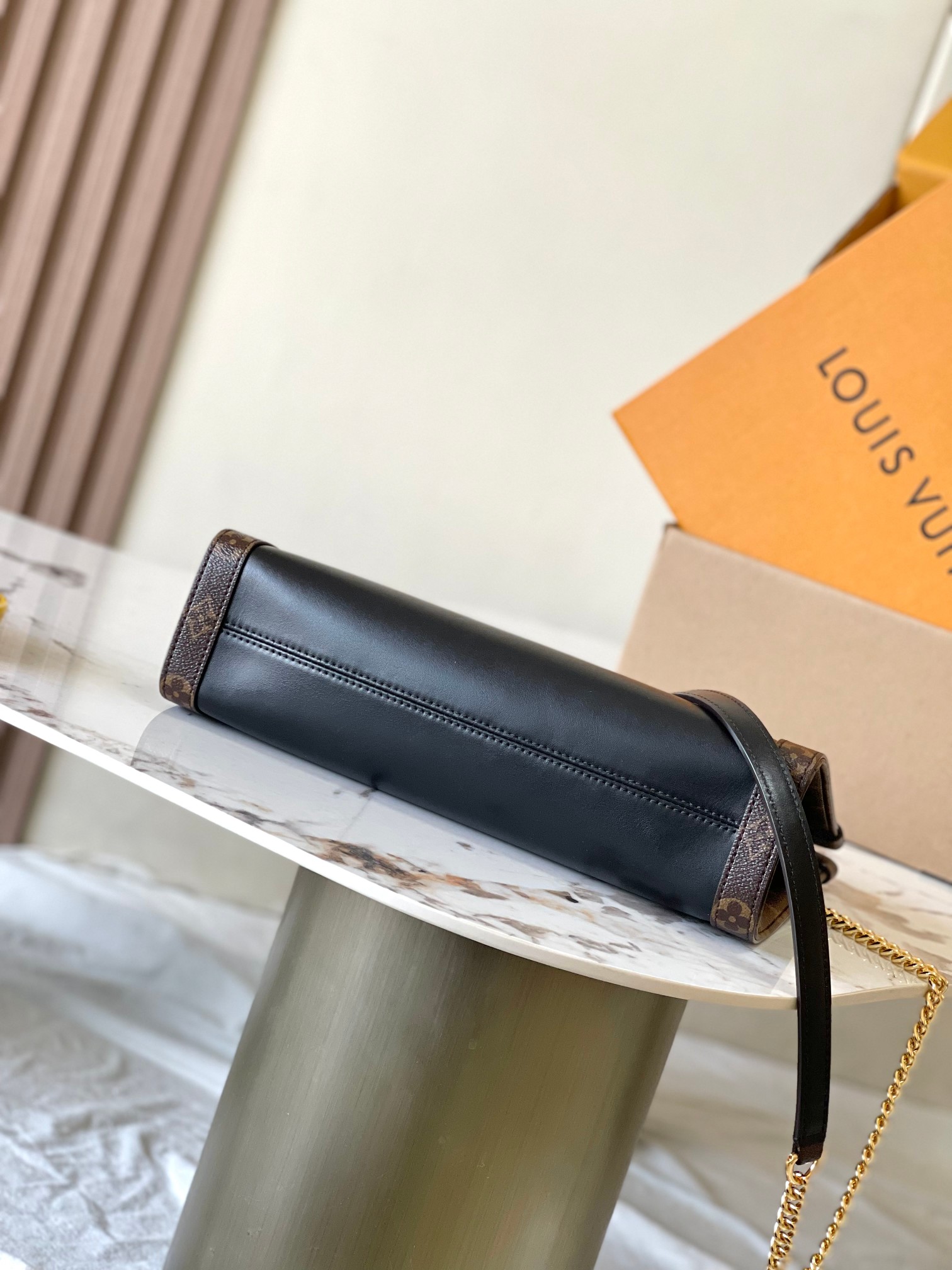 Louis Vuitton Hot New Product-206