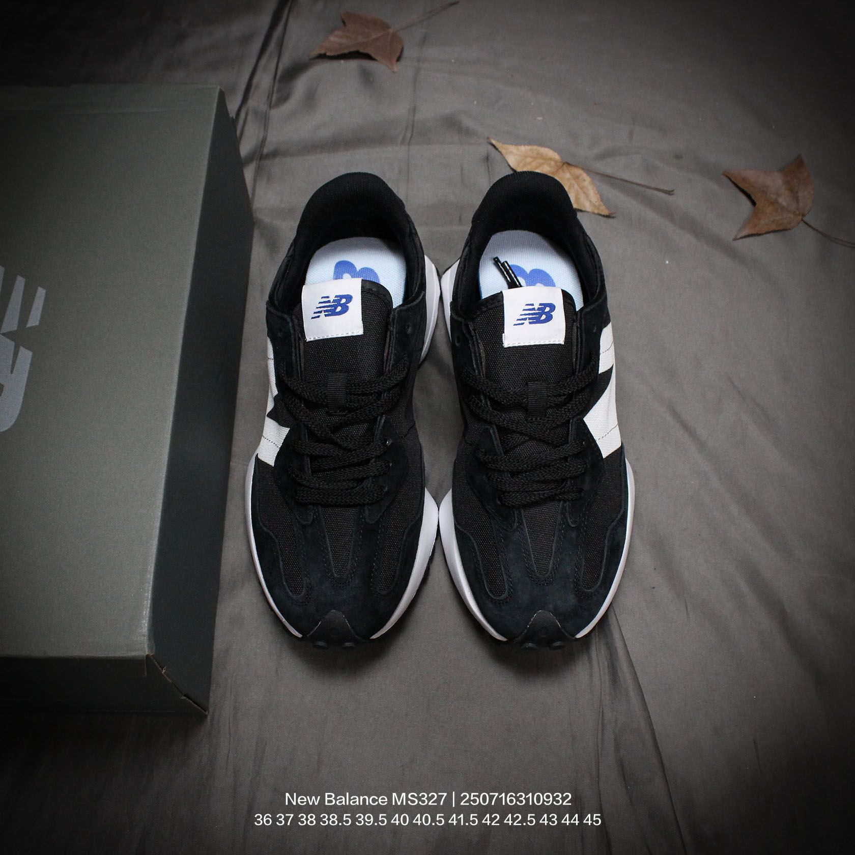 New Balance Sneakers-305