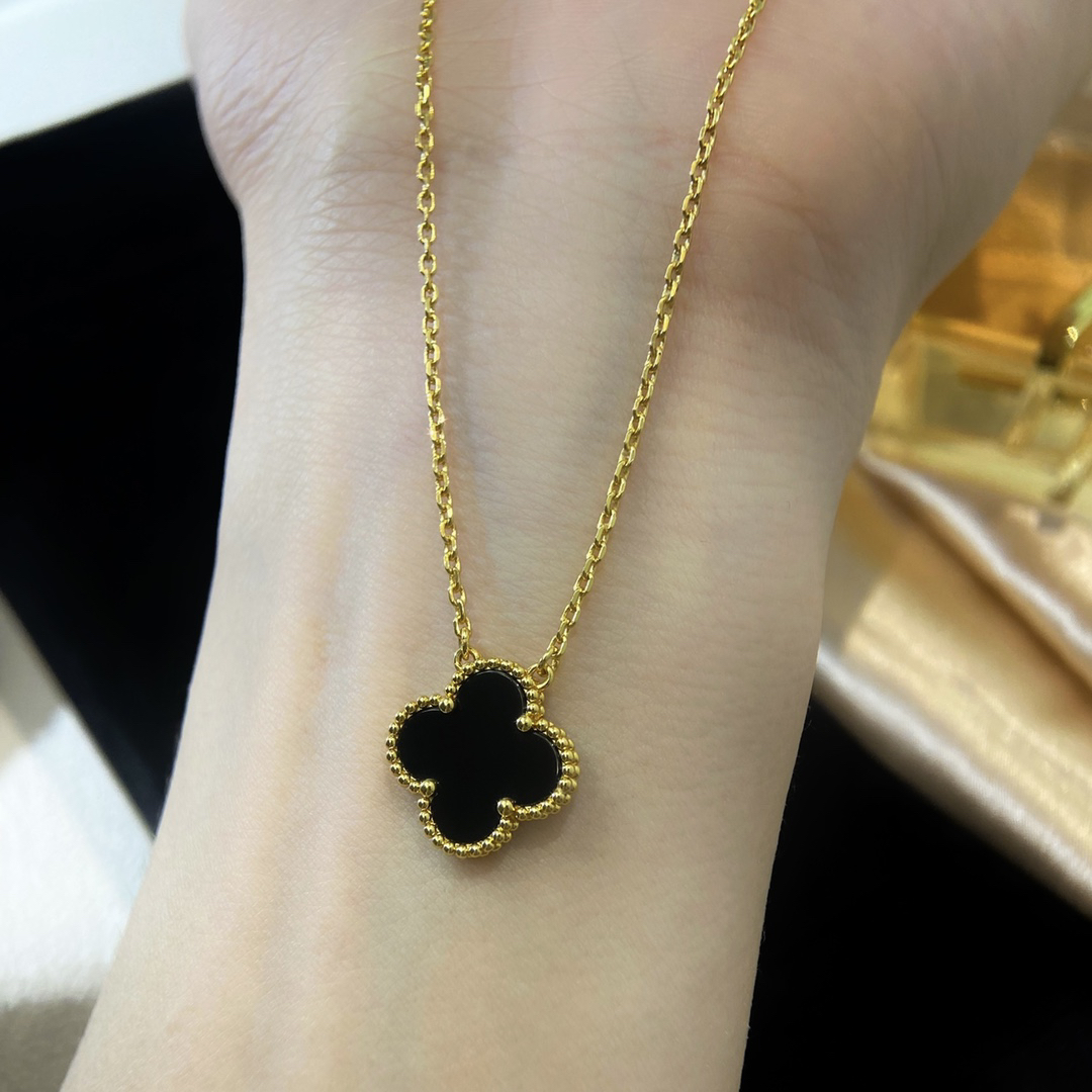 Van Cleef & Arpels necklace-35