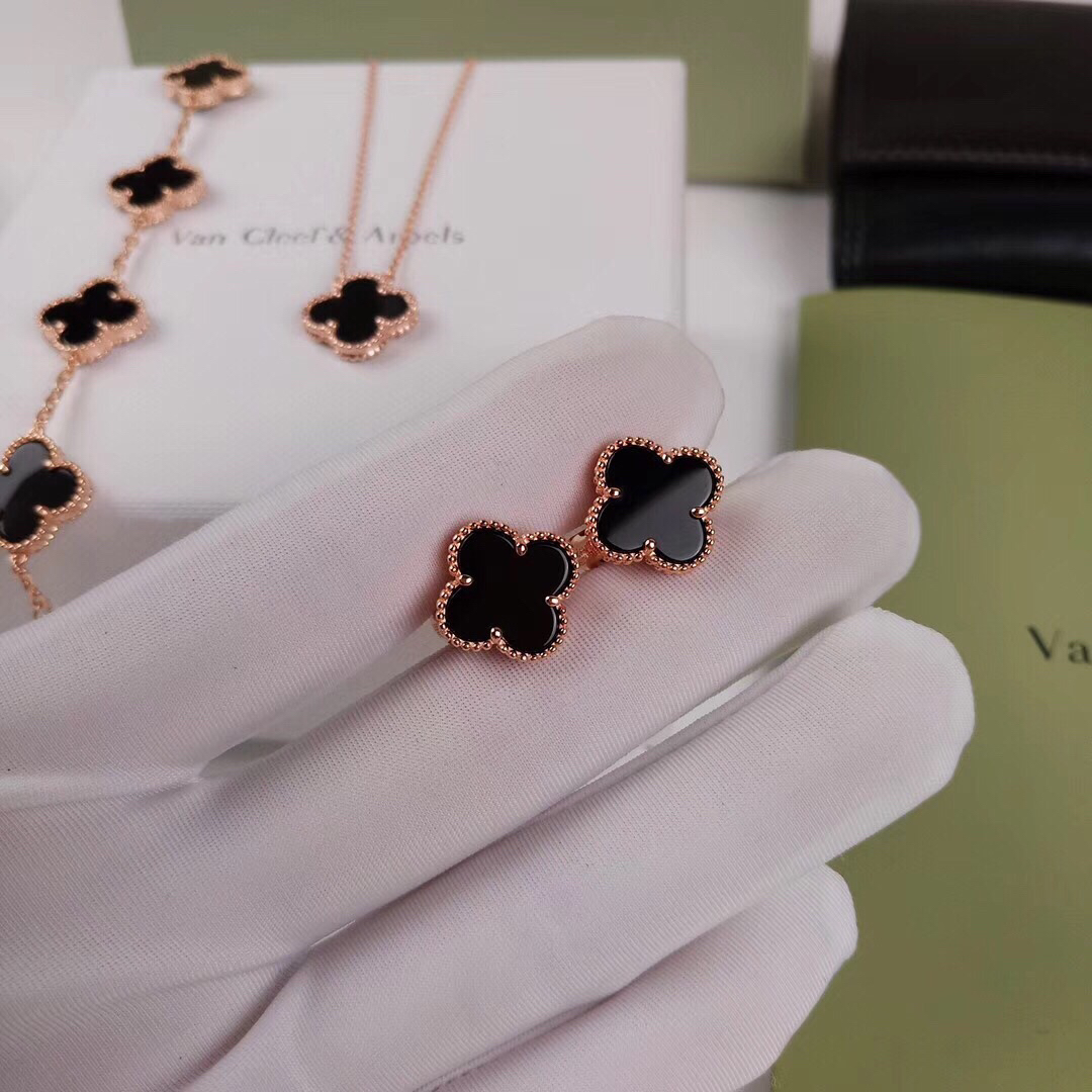 Van Cleef & Arpels necklace-135