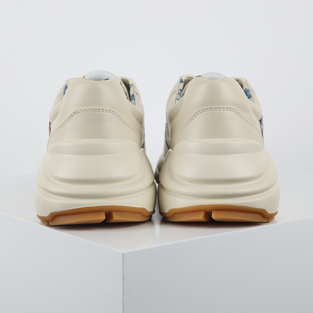 Gucci Sneakers-190