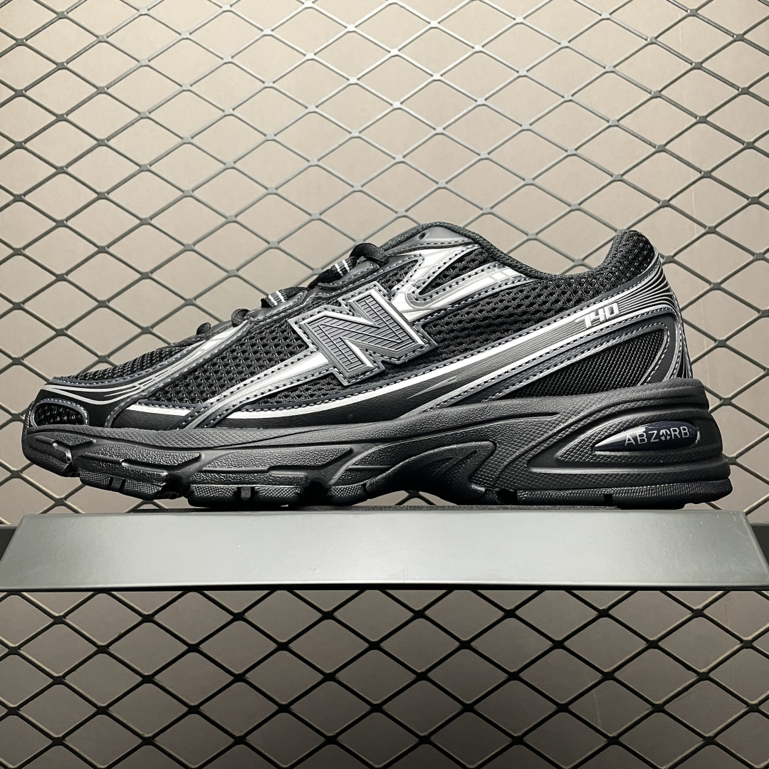 New Balance Sneakers-49