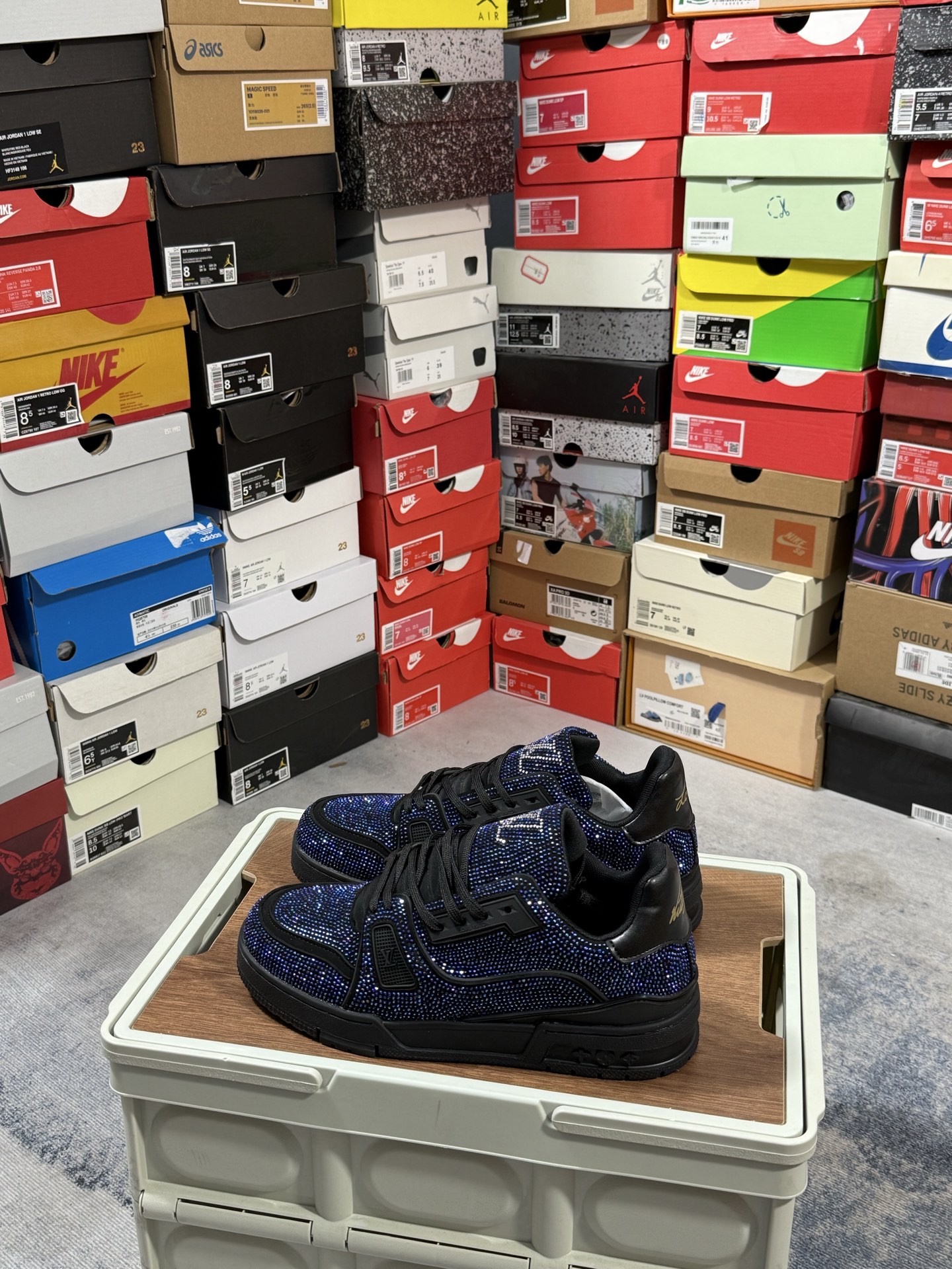 Lv Sneakers-119