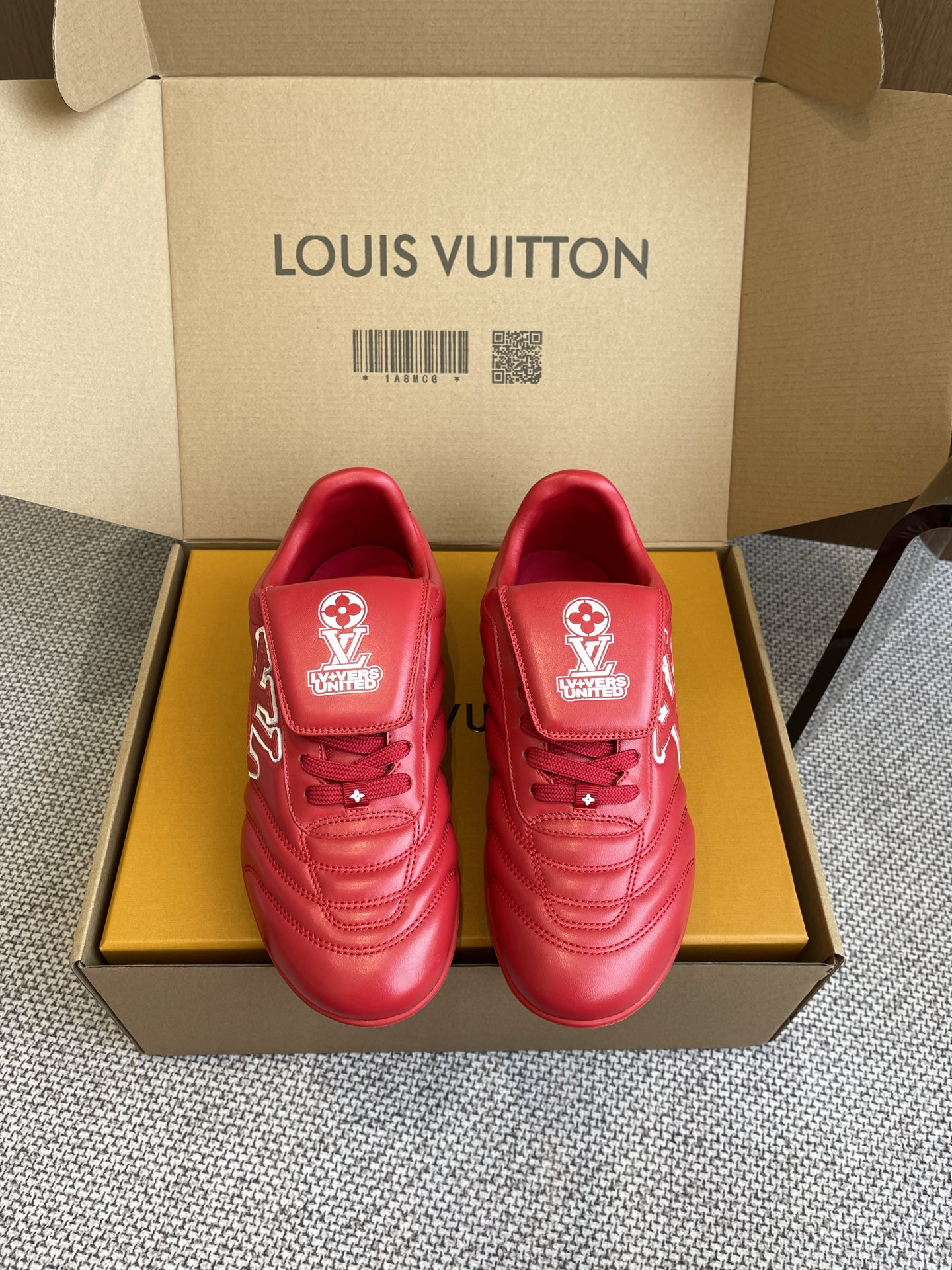 Lv Sneakers-107
