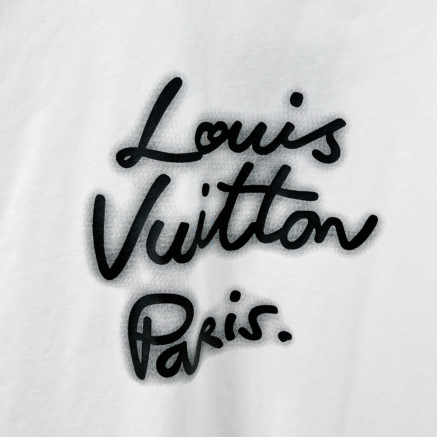 LV clothing-238