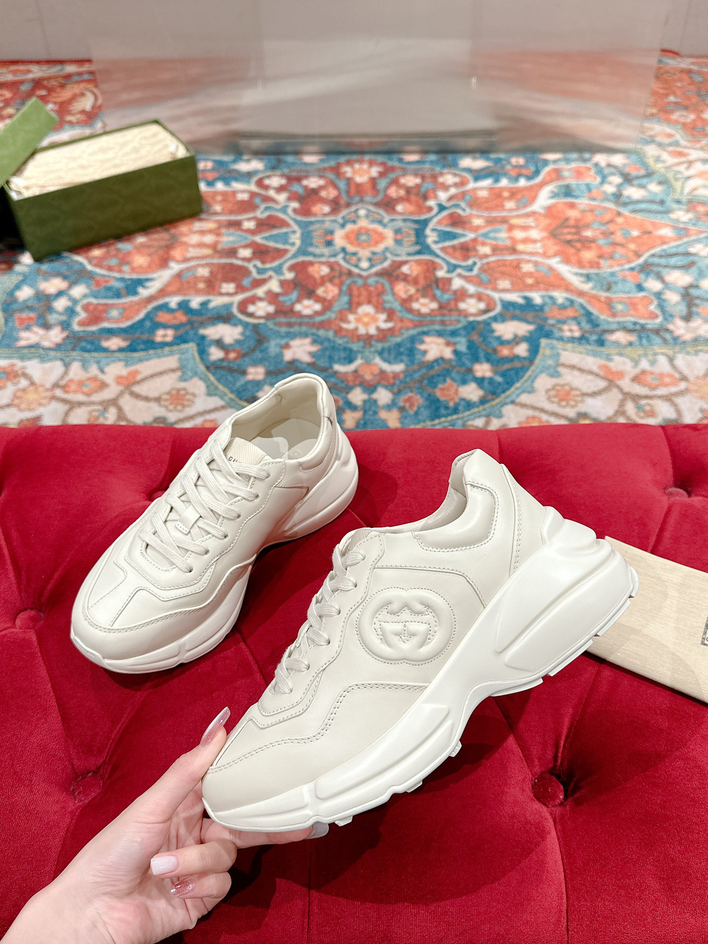 Gucci Sneakers-188