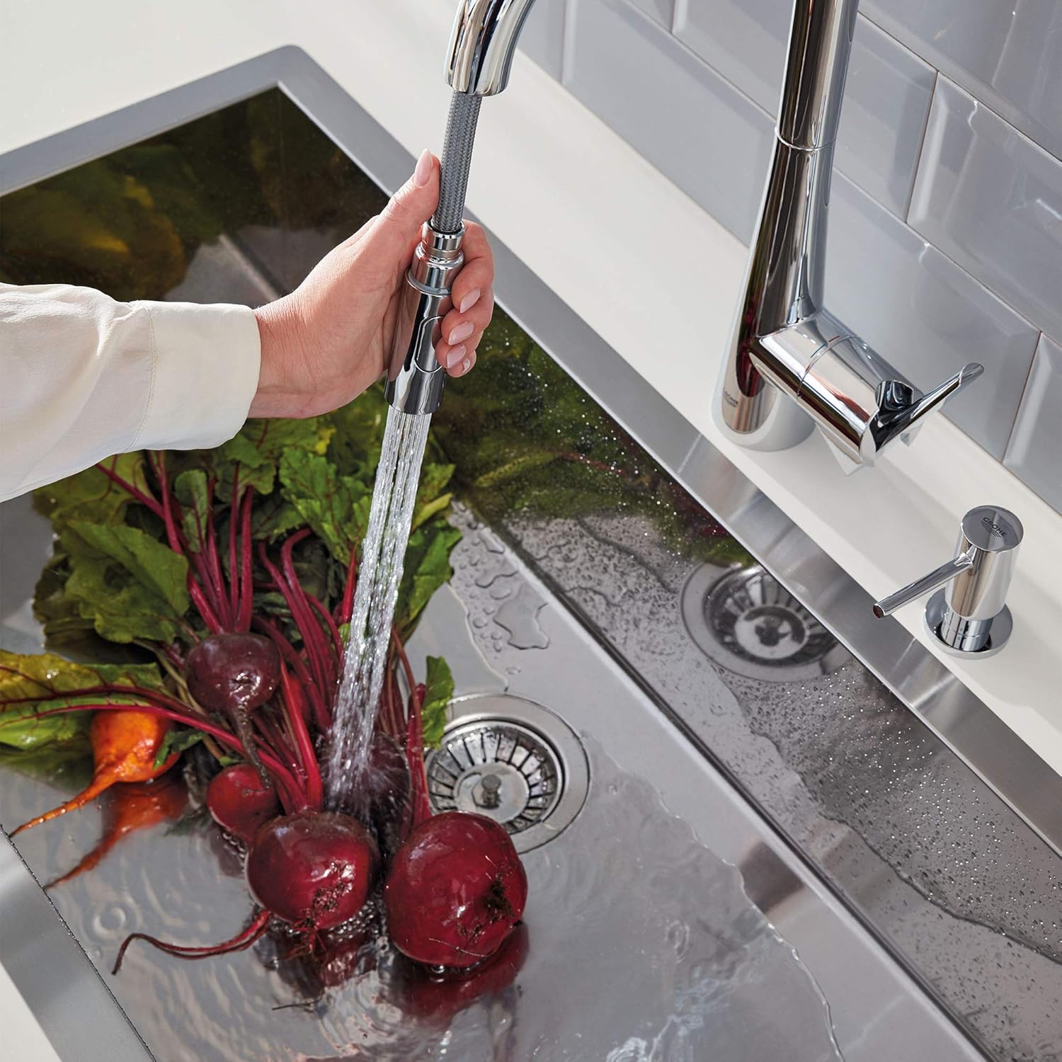 GROHE 32226003 Zedra Single-Handle Kitchen Faucet, Starlight Chrome
