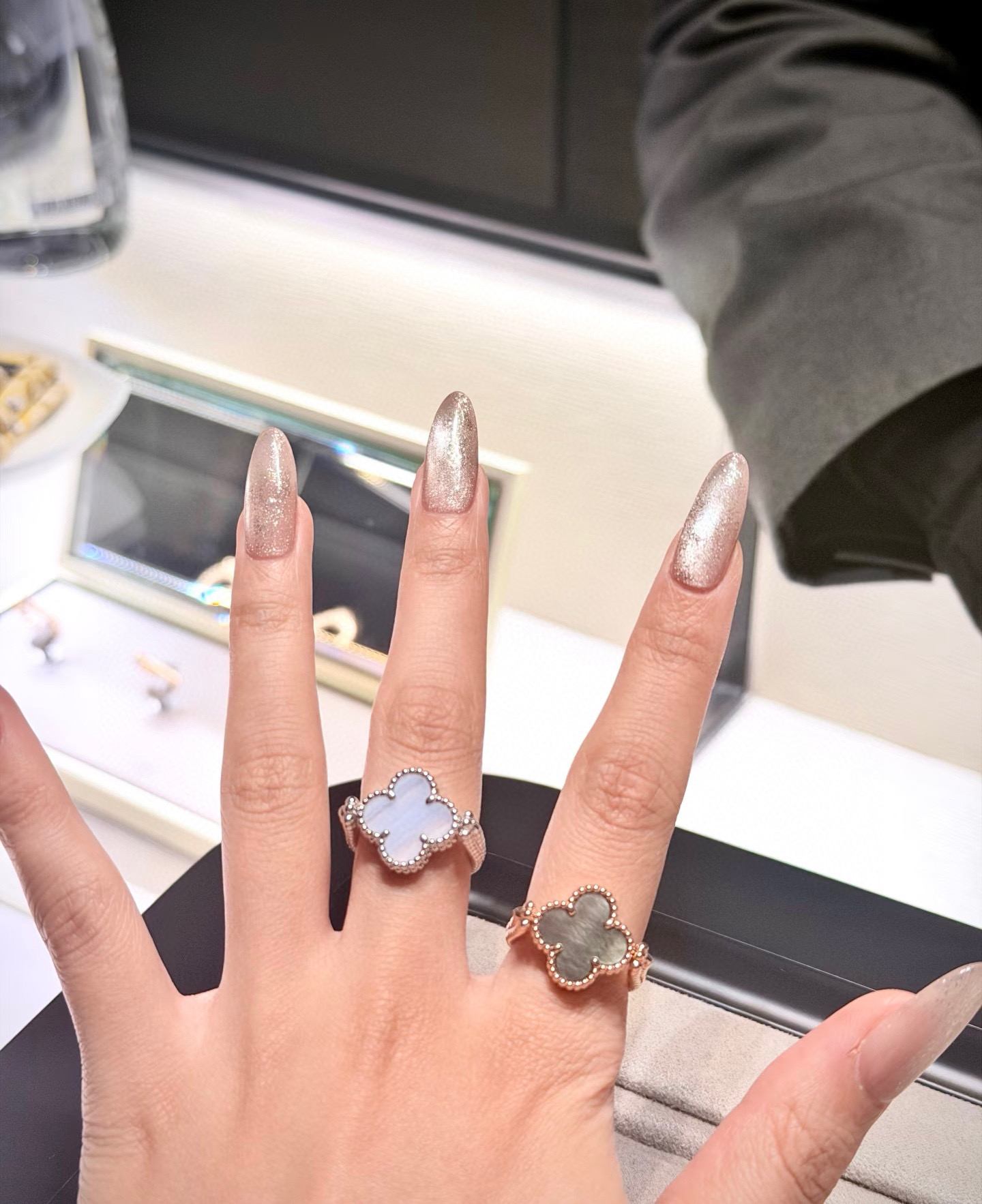 Van Cleef & Arpels ring-13