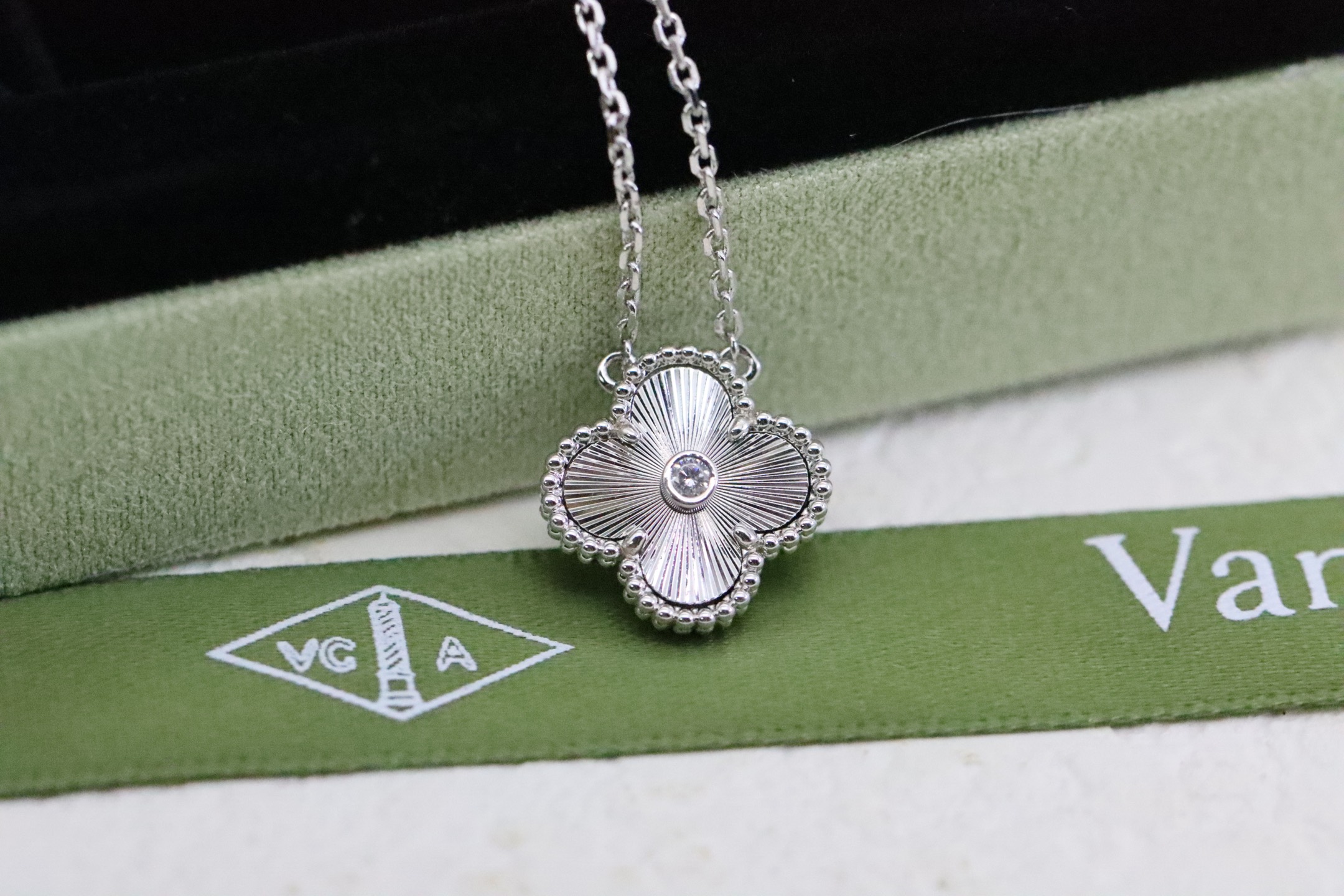 Van Cleef & Arpels necklace-18